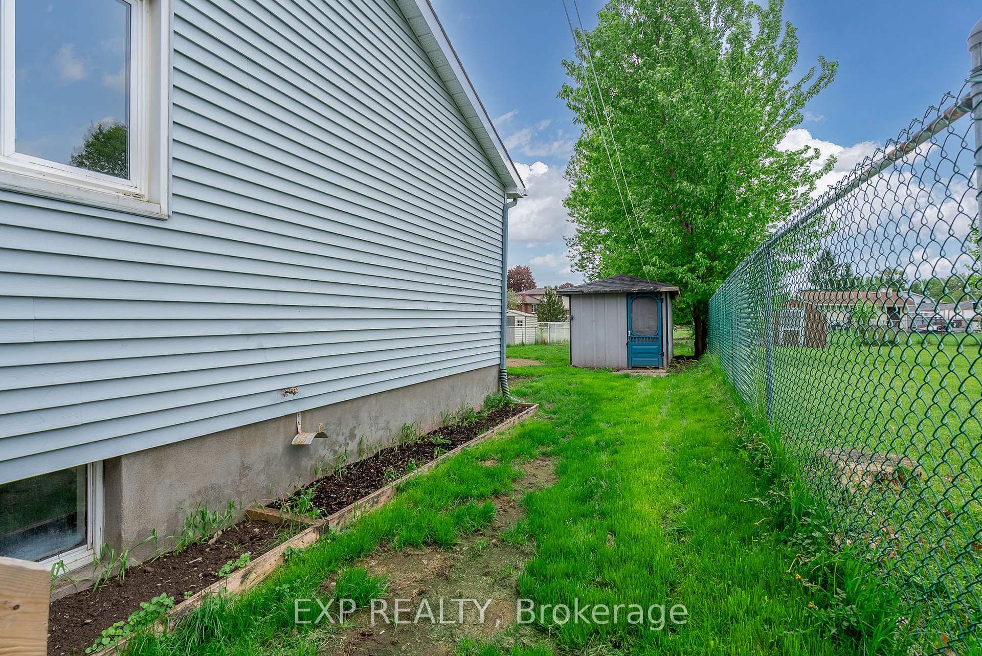 Photo 33 of 1820 Elgin Street, Cornwall — HOMEH