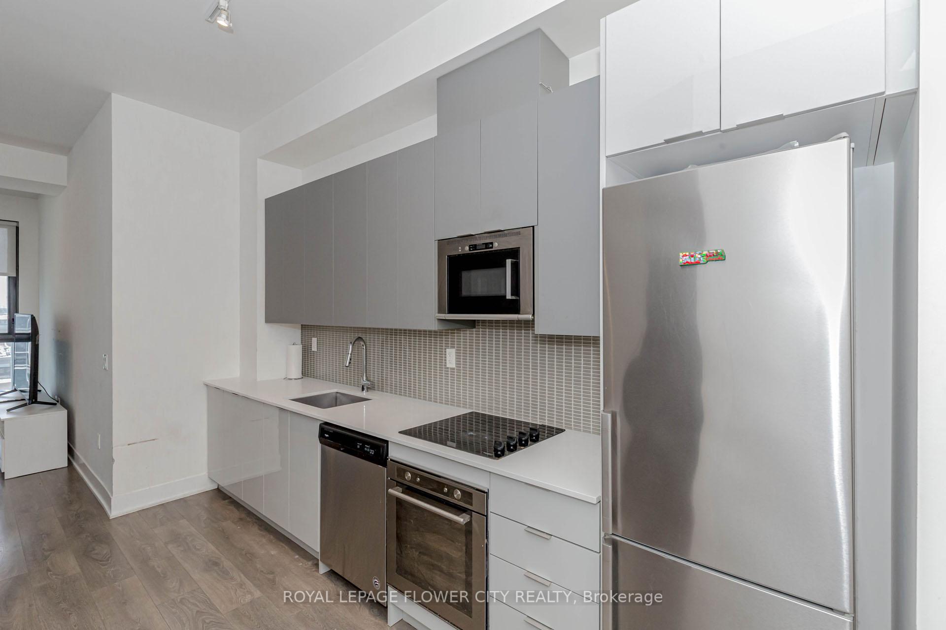 Photo 5 of Unit 518, 2916 Highway 7 E, Vaughan, Concord — HOMEH