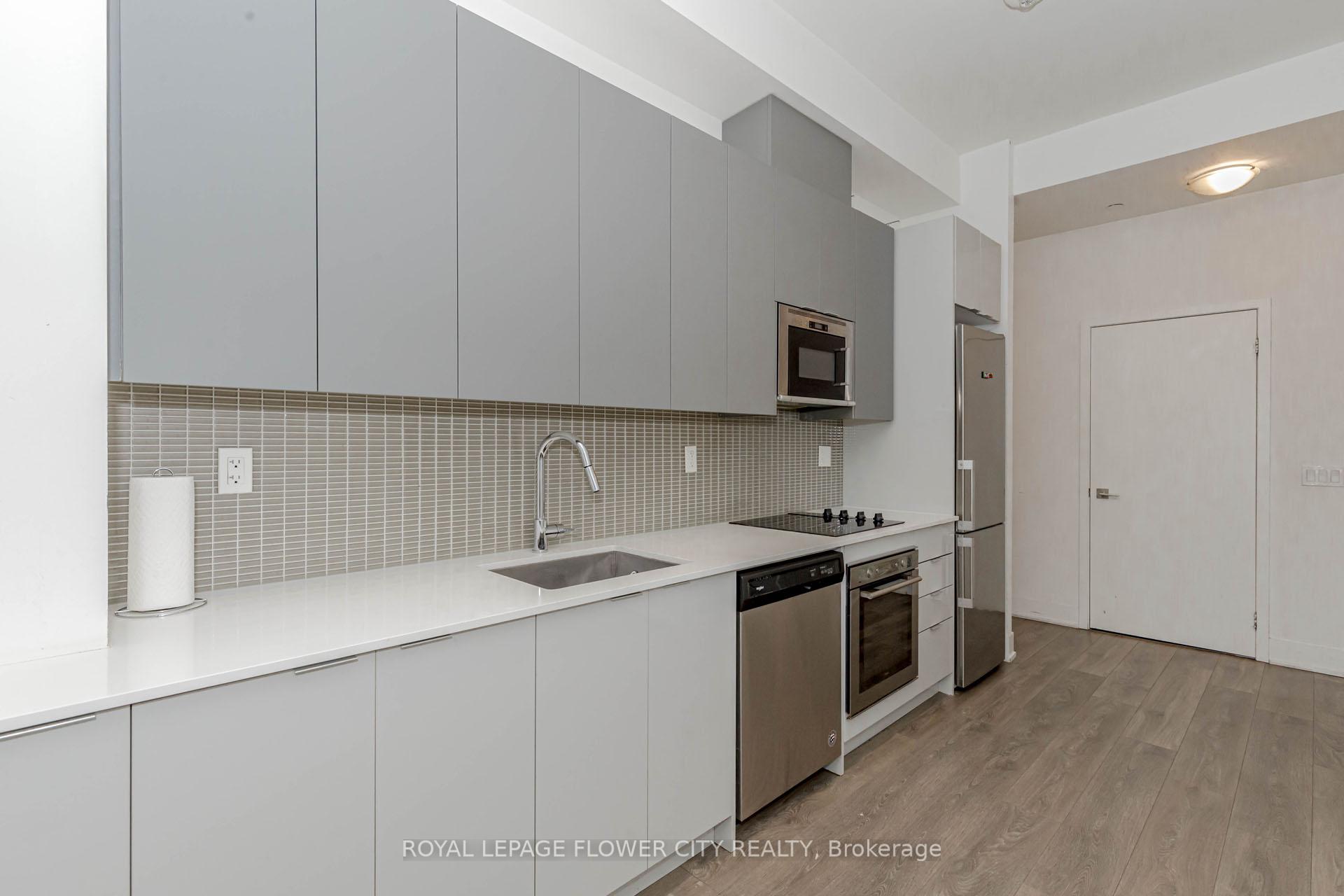 Photo 4 of Unit 518, 2916 Highway 7 E, Vaughan, Concord — HOMEH