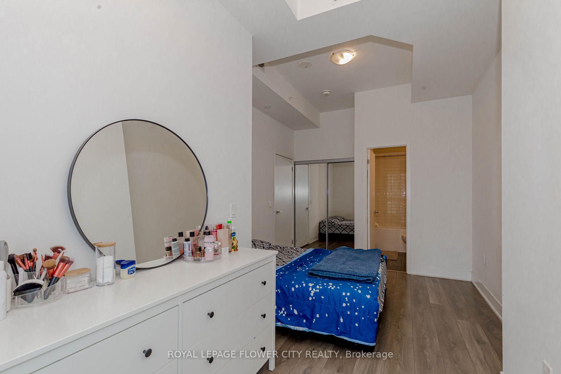 Photo 8 of Unit 518, 2916 Highway 7 E, Vaughan, Concord — HOMEH
