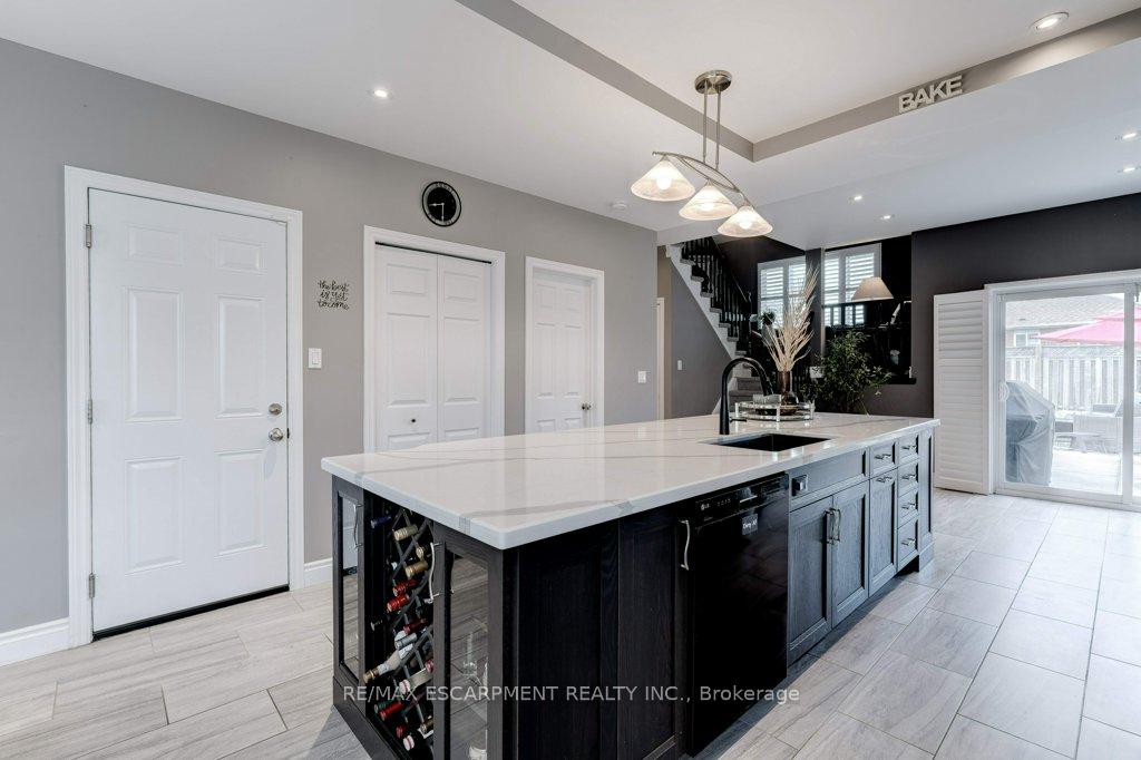 Photo 3 of 62 Corinaldo Drive, Hamilton, Rushdale — HOMEH