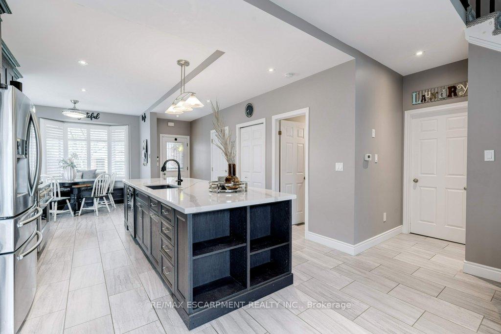 Photo 9 of 62 Corinaldo Drive, Hamilton, Rushdale — HOMEH