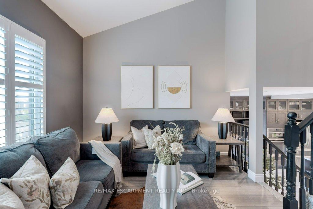 Photo 12 of 62 Corinaldo Drive, Hamilton, Rushdale — HOMEH