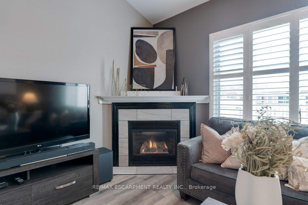 Photo 19 of 62 Corinaldo Drive, Hamilton, Rushdale — HOMEH
