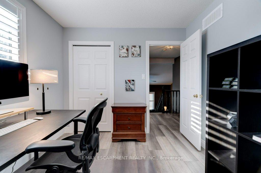 Photo 33 of 62 Corinaldo Drive, Hamilton, Rushdale — HOMEH