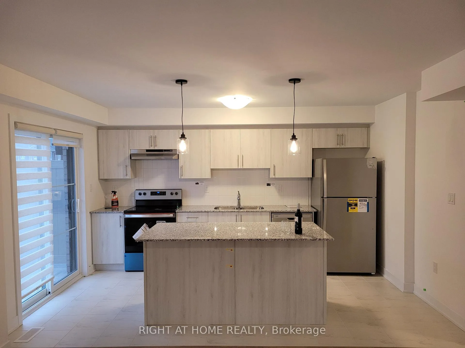Photo 14 of 34 Silo Mews, Barrie, Rural Barrie Southeast — HOMEH