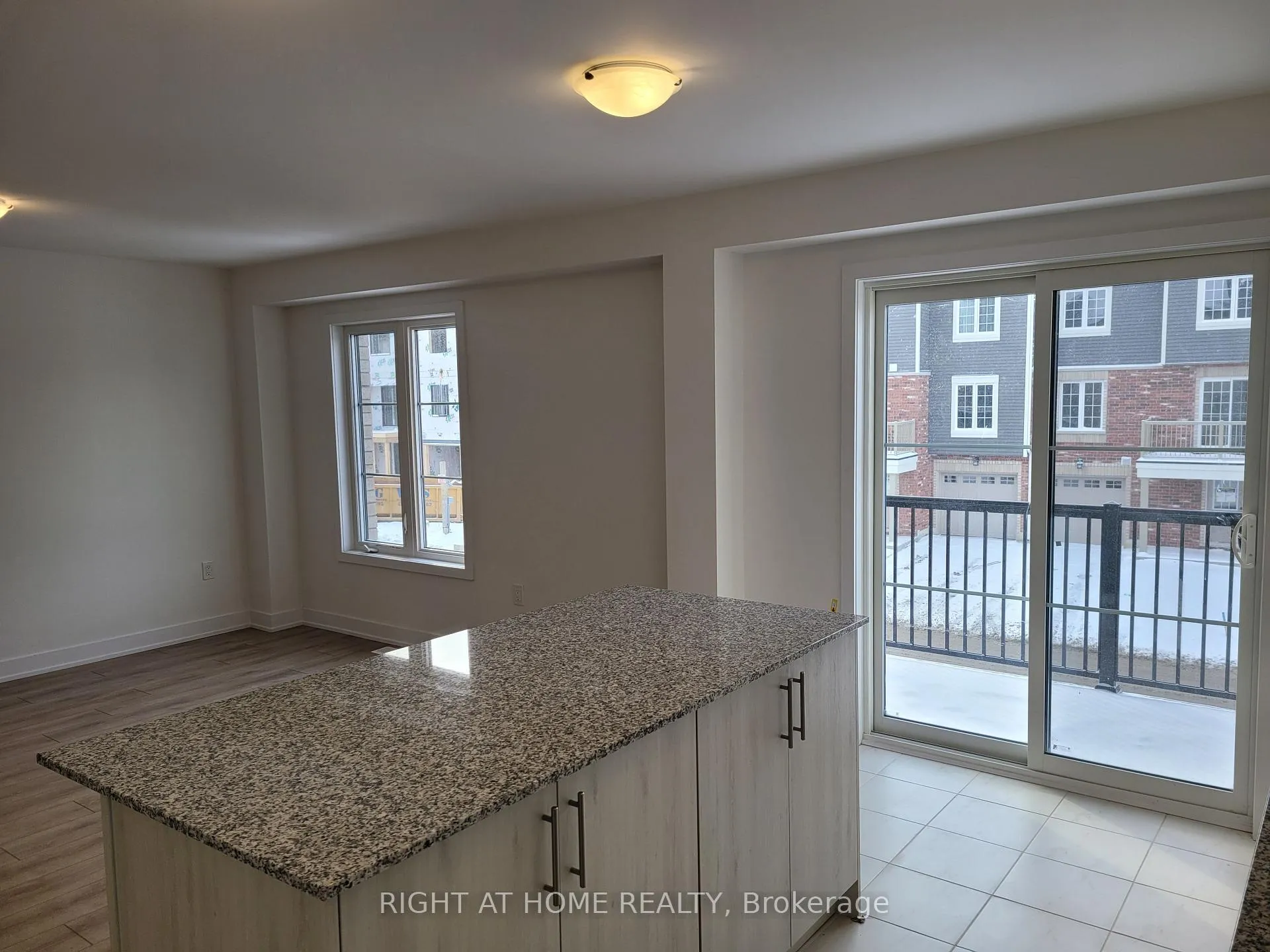 Photo 17 of 34 Silo Mews, Barrie, Rural Barrie Southeast — HOMEH
