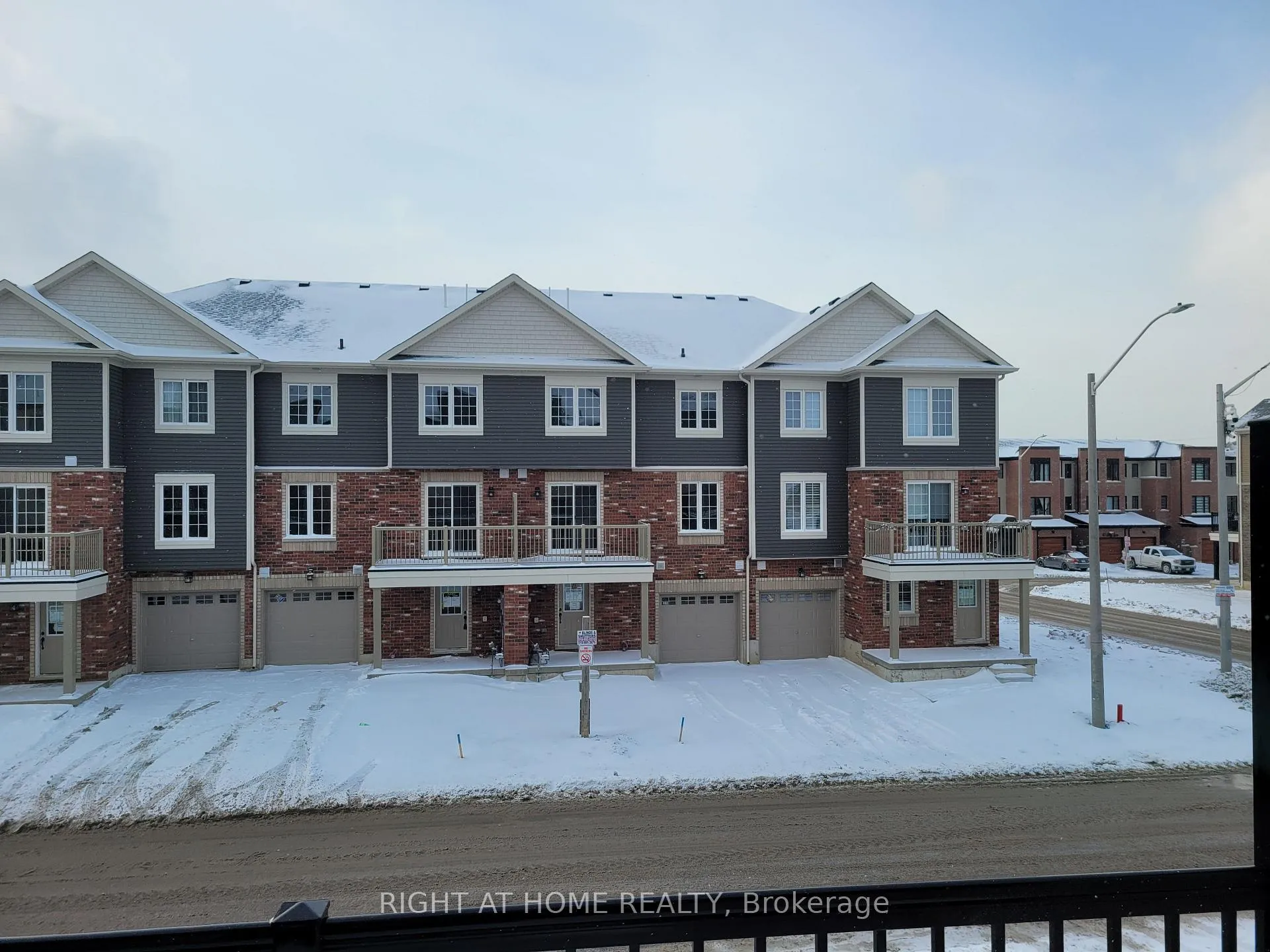 Photo 21 of 34 Silo Mews, Barrie, Rural Barrie Southeast — HOMEH