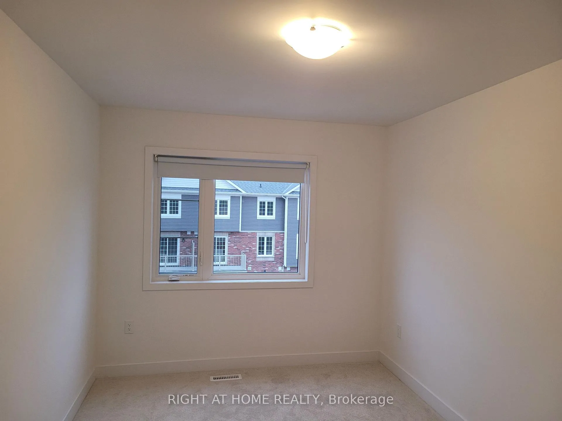 Photo 35 of 34 Silo Mews, Barrie, Rural Barrie Southeast — HOMEH