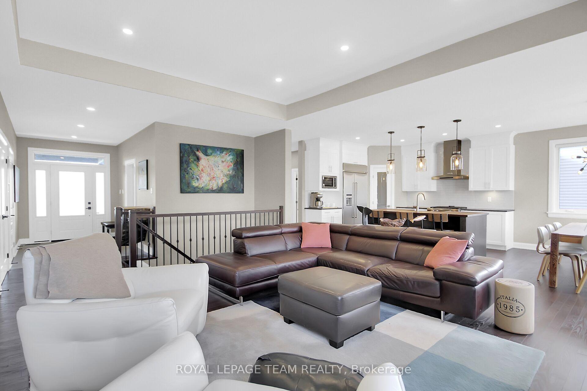 Photo 4 of 65 Nixon Farm Drive, Ottawa, Richmond — HOMEH