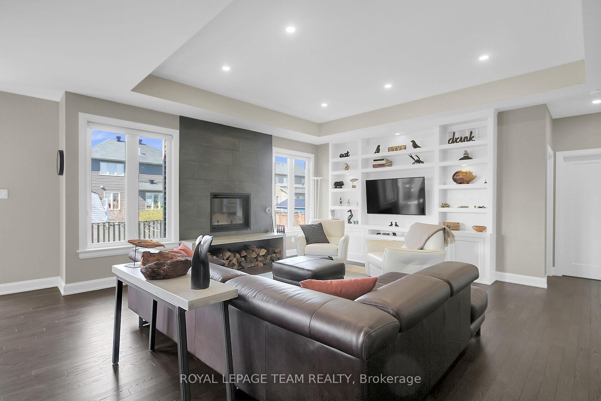 Photo 3 of 65 Nixon Farm Drive, Ottawa, Richmond — HOMEH