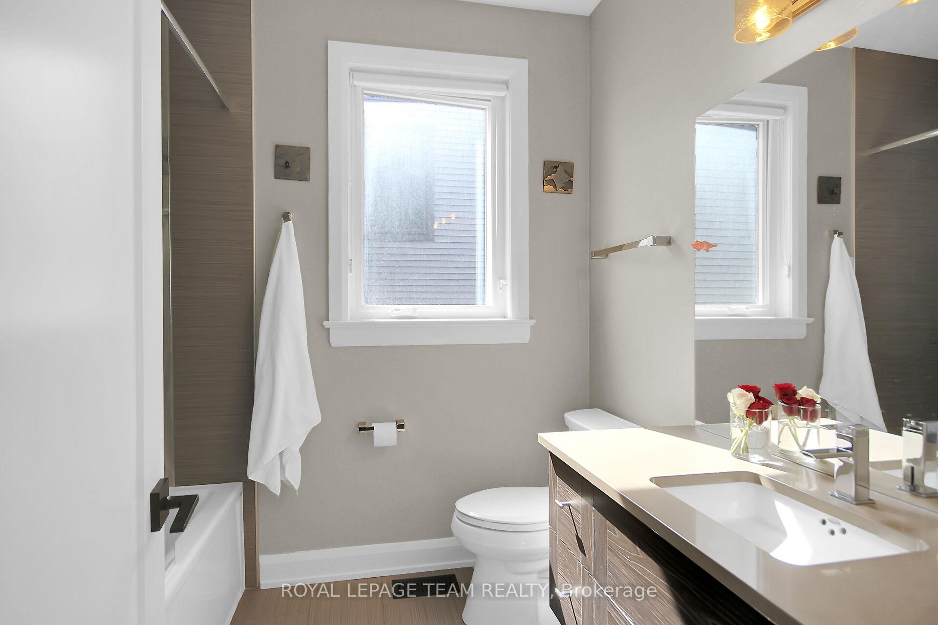 Photo 11 of 65 Nixon Farm Drive, Ottawa, Richmond — HOMEH