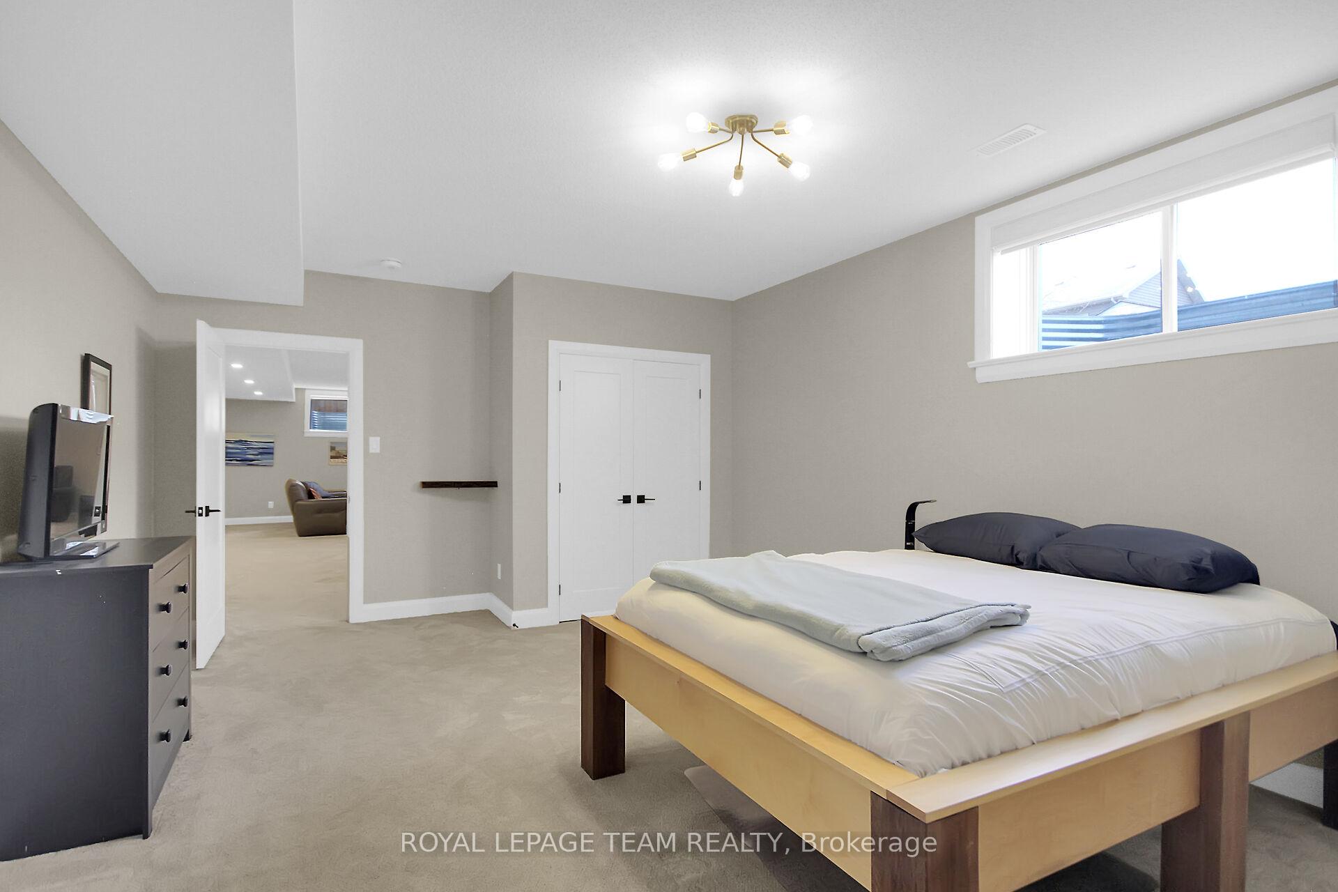 Photo 24 of 65 Nixon Farm Drive, Ottawa, Richmond — HOMEH