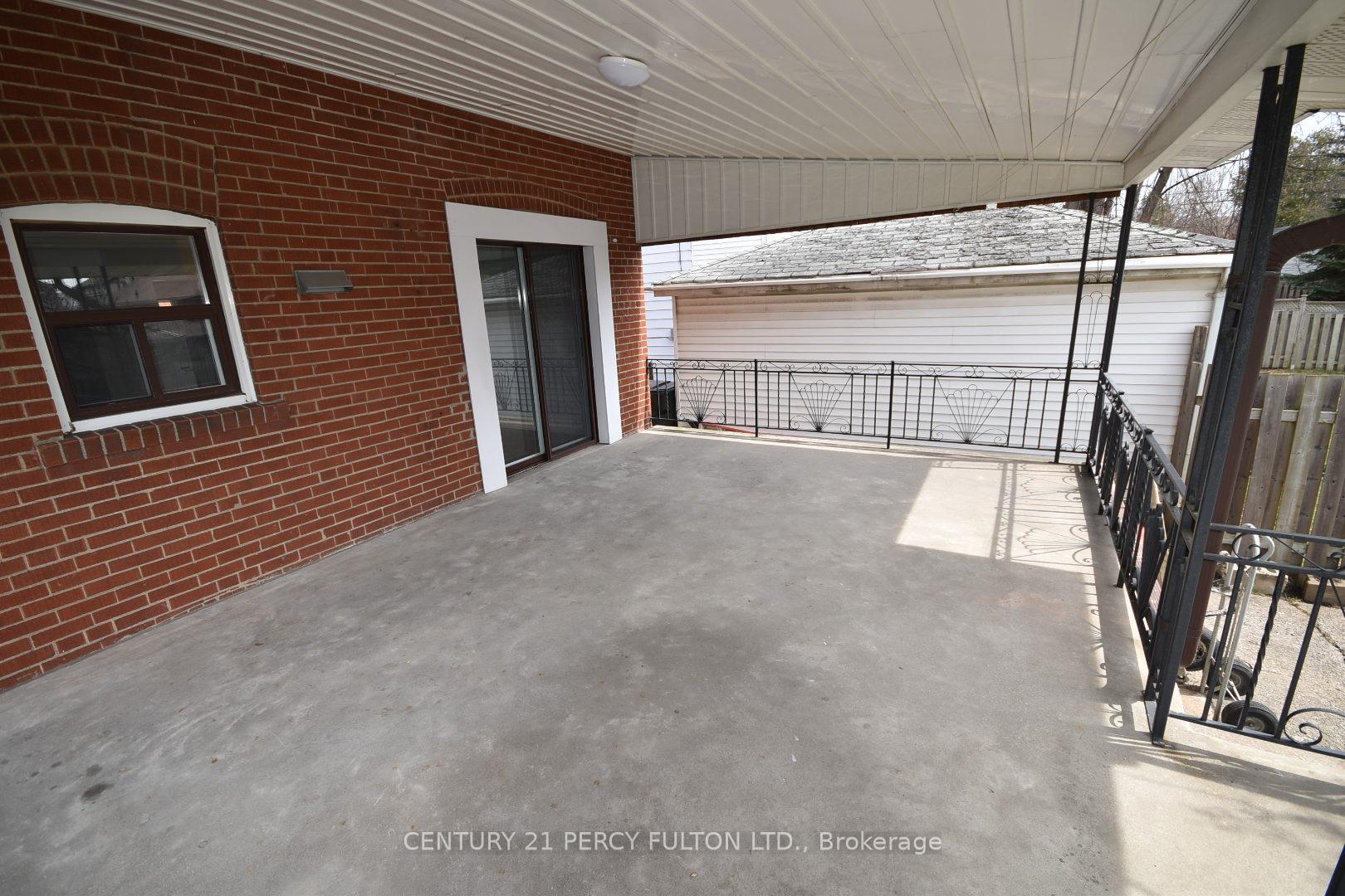 Photo 5 of 99 Galbraith (Main Floor) Avenue, Toronto, O'Connor-Parkview — HOMEH