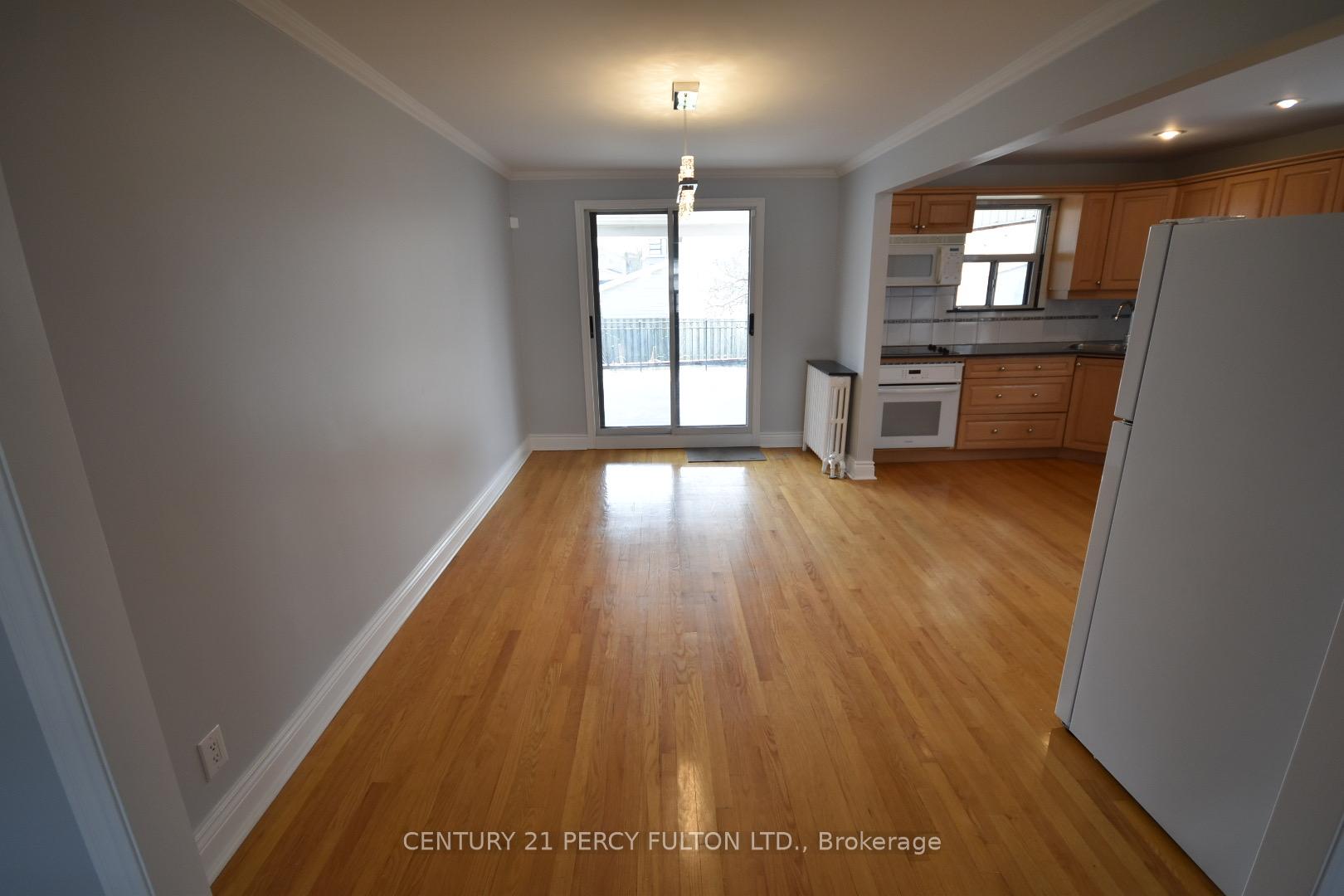 Photo 10 of 99 Galbraith (Main Floor) Avenue, Toronto, O'Connor-Parkview — HOMEH