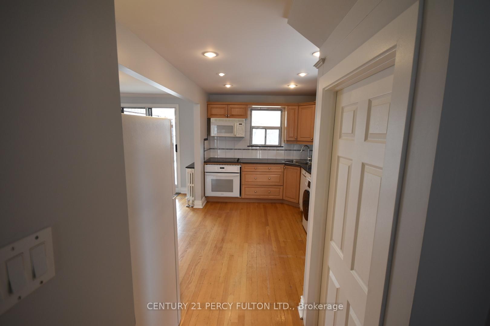 Photo 13 of 99 Galbraith (Main Floor) Avenue, Toronto, O'Connor-Parkview — HOMEH