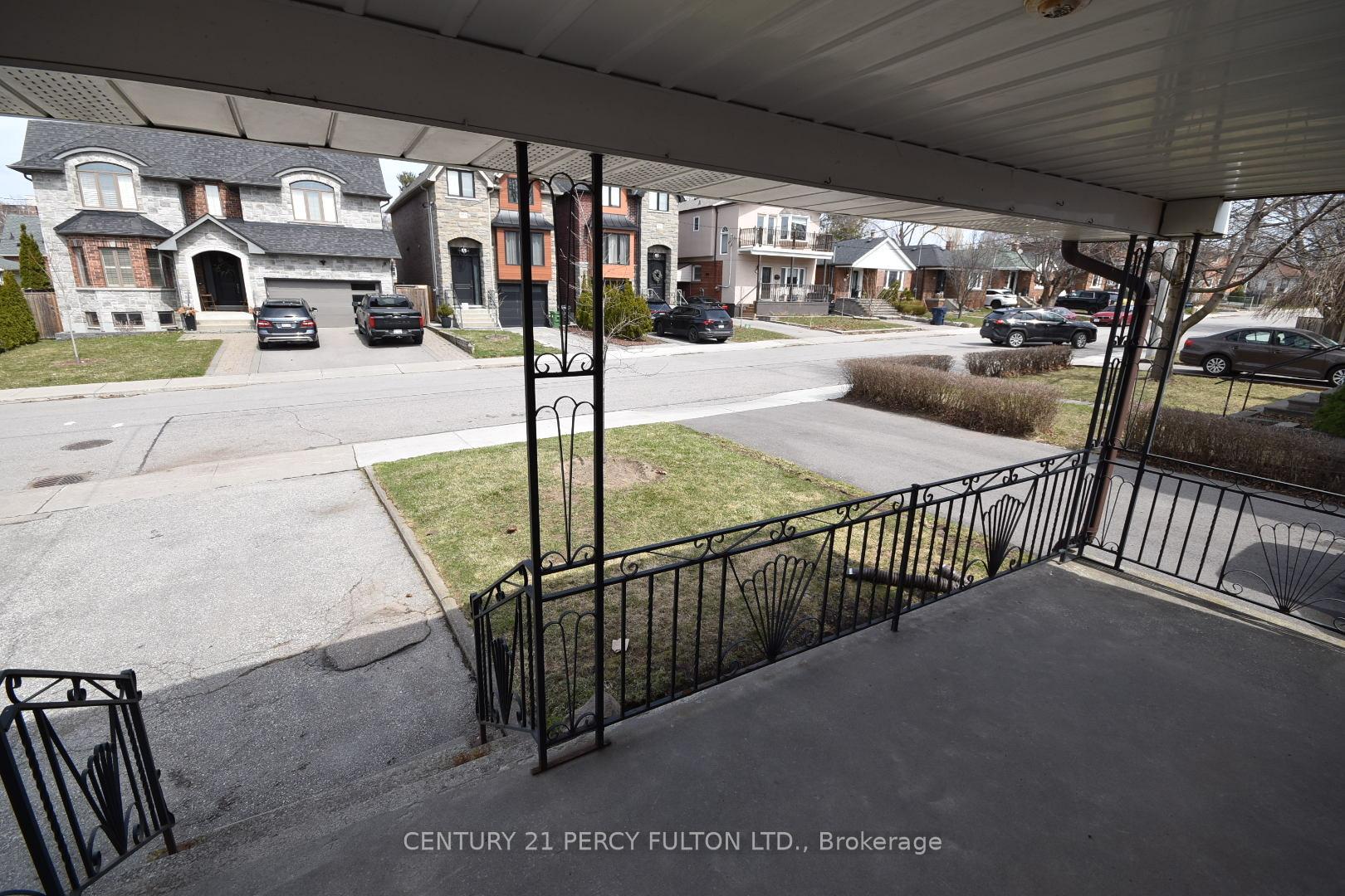 Photo 17 of 99 Galbraith (Main Floor) Avenue, Toronto, O'Connor-Parkview — HOMEH