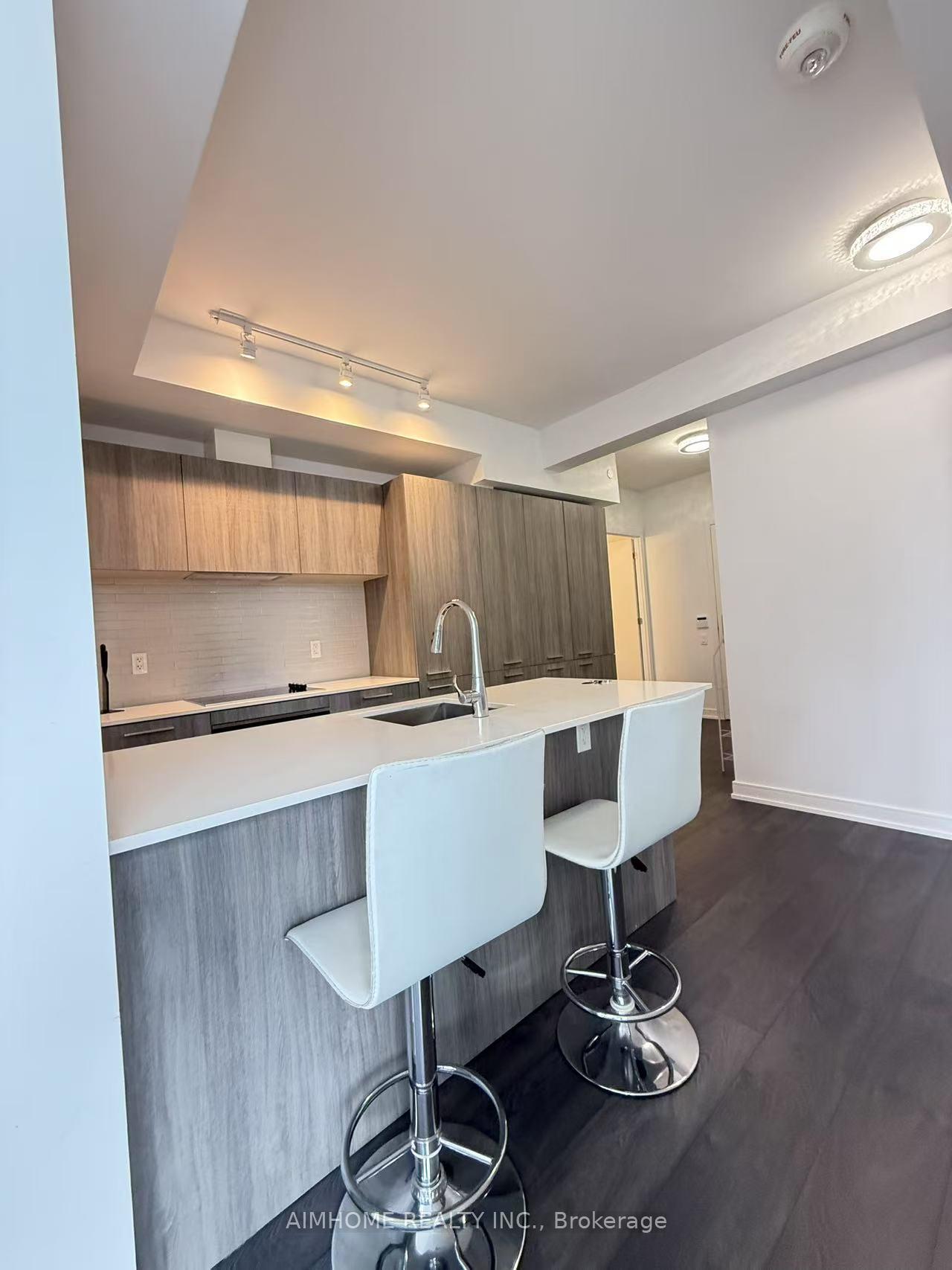 Photo 5 of Unit 2209, 3 Gloucester Street, Toronto, Church-Yonge Corridor — HOMEH