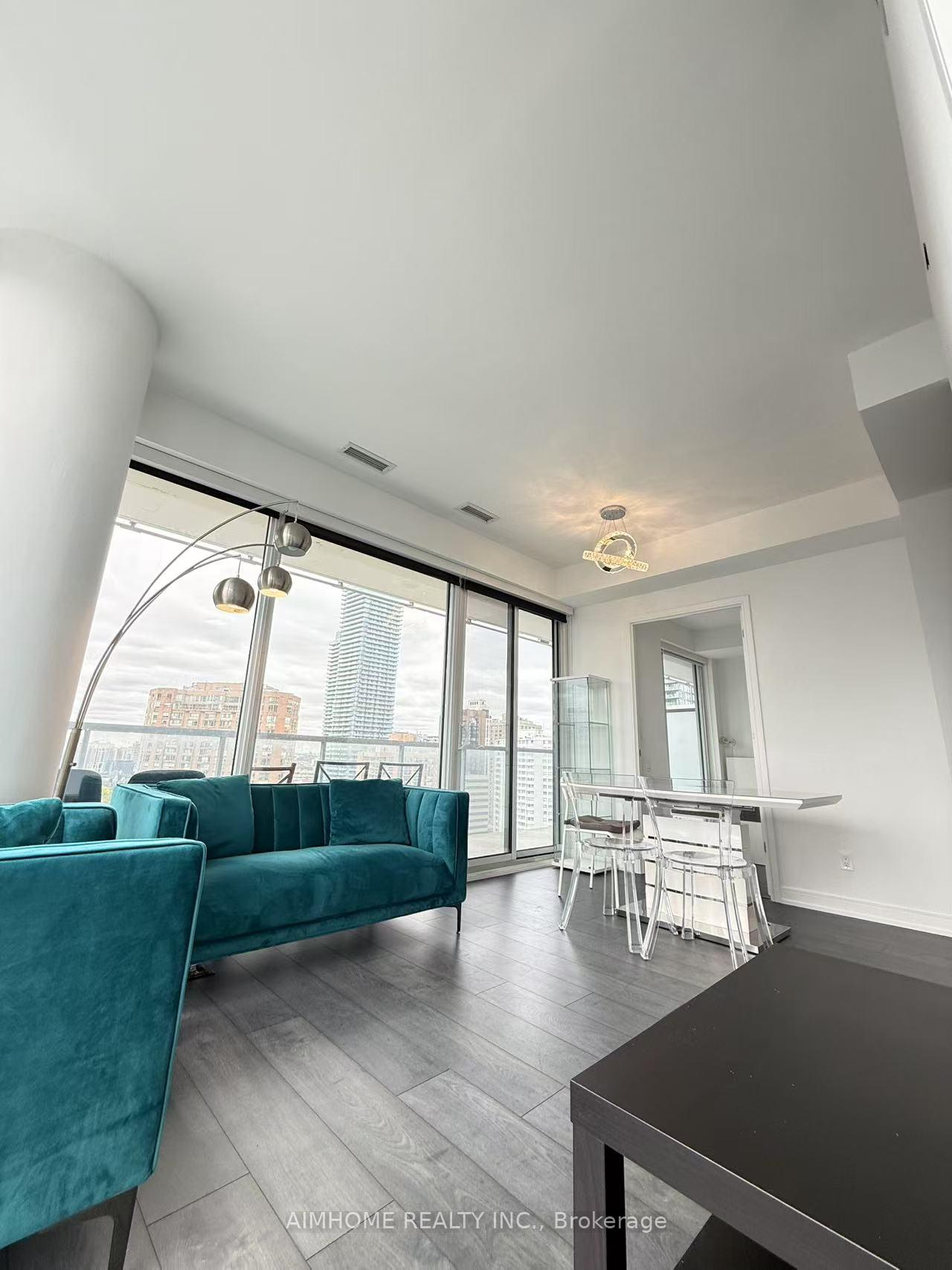 Photo 7 of Unit 2209, 3 Gloucester Street, Toronto, Church-Yonge Corridor — HOMEH