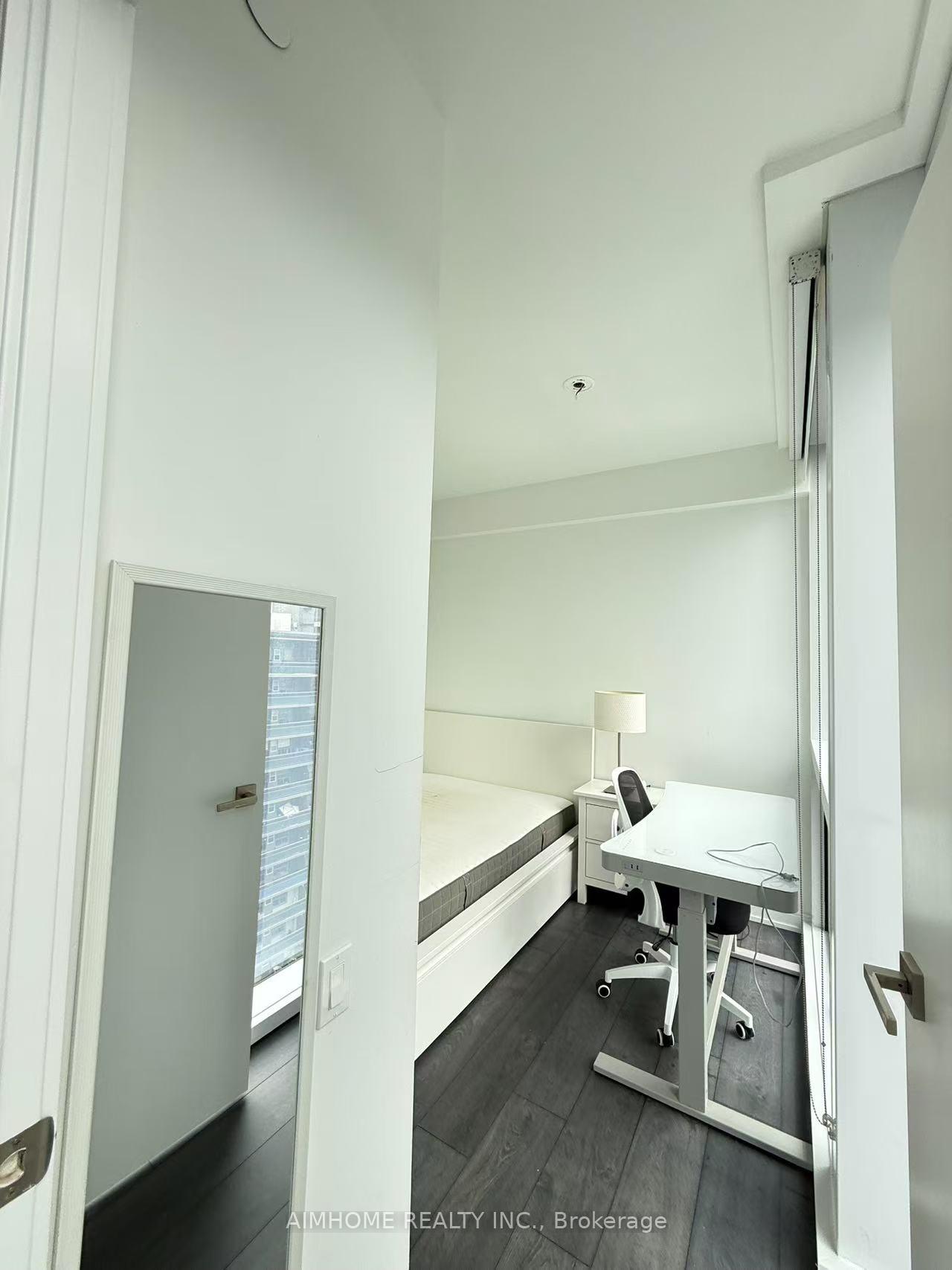 Photo 9 of Unit 2209, 3 Gloucester Street, Toronto, Church-Yonge Corridor — HOMEH