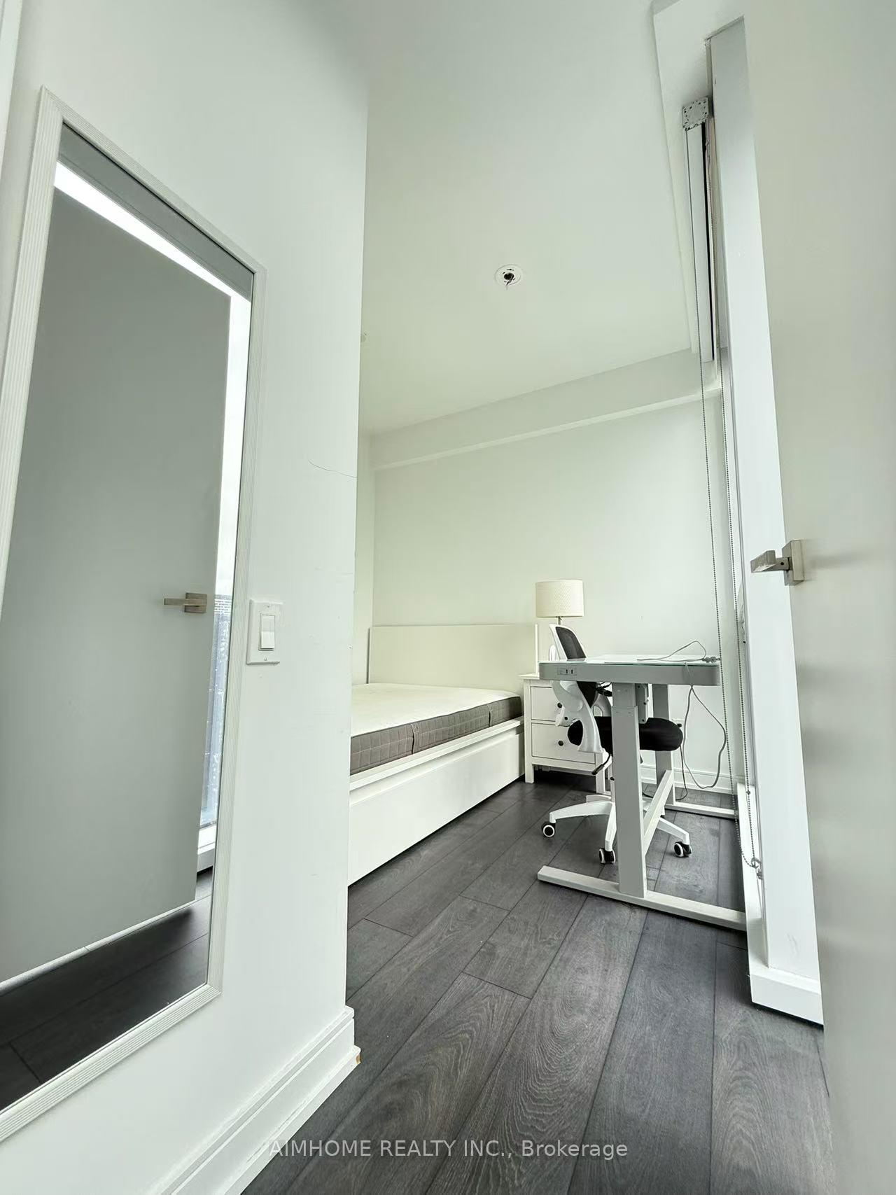 Photo 10 of Unit 2209, 3 Gloucester Street, Toronto, Church-Yonge Corridor — HOMEH