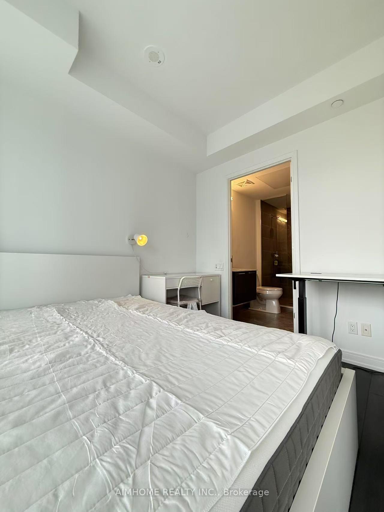 Photo 13 of Unit 2209, 3 Gloucester Street, Toronto, Church-Yonge Corridor — HOMEH