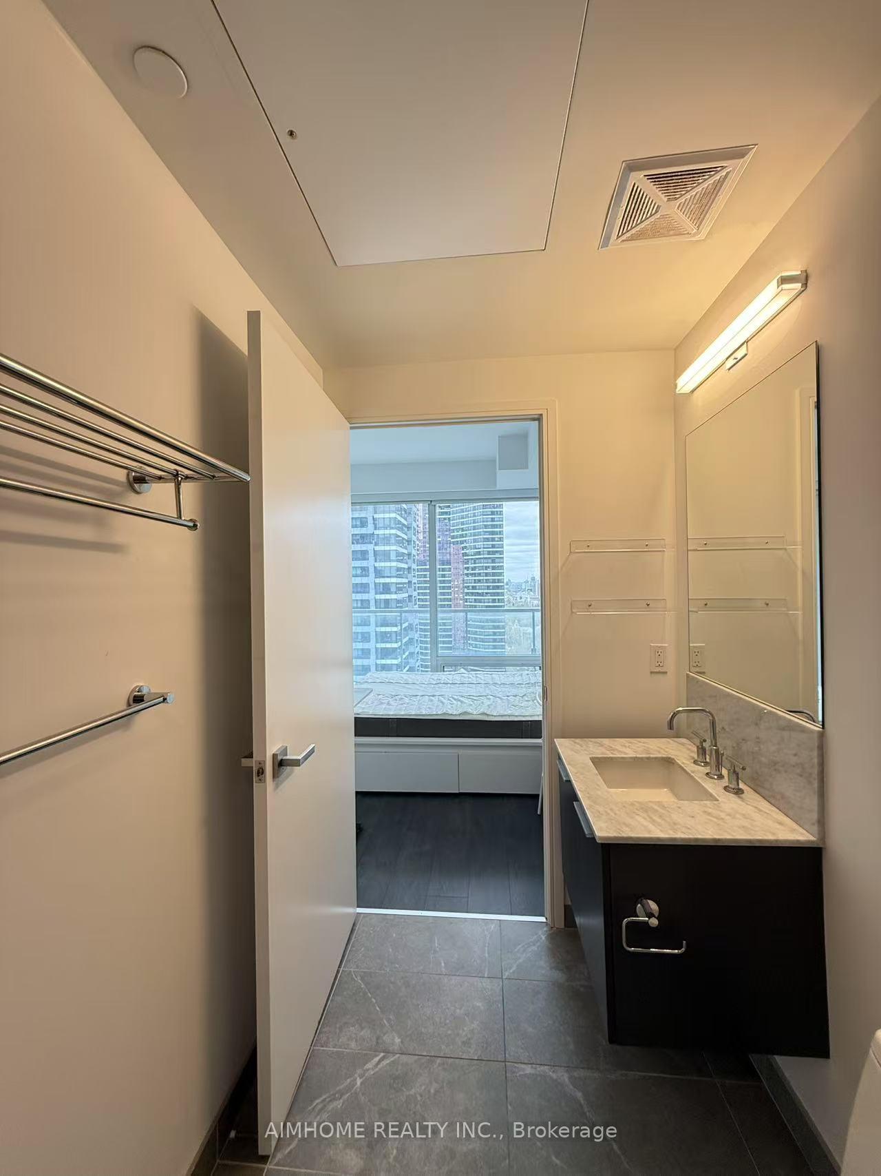 Photo 19 of Unit 2209, 3 Gloucester Street, Toronto, Church-Yonge Corridor — HOMEH