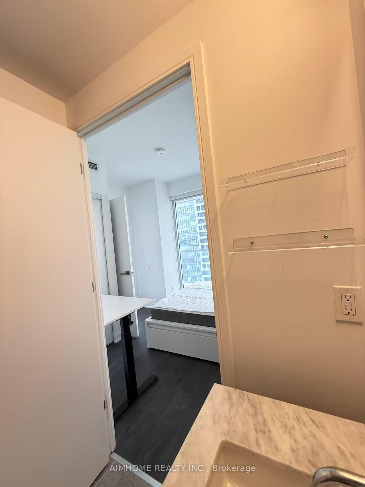Photo 17 of Unit 2209, 3 Gloucester Street, Toronto, Church-Yonge Corridor — HOMEH