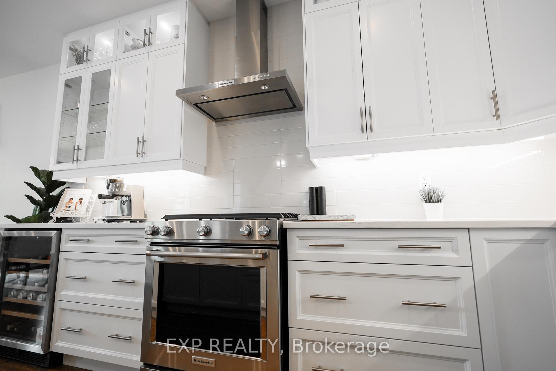 Photo 5 of 262 West Ridge Drive, Ottawa, Stittsville (South) — HOMEH