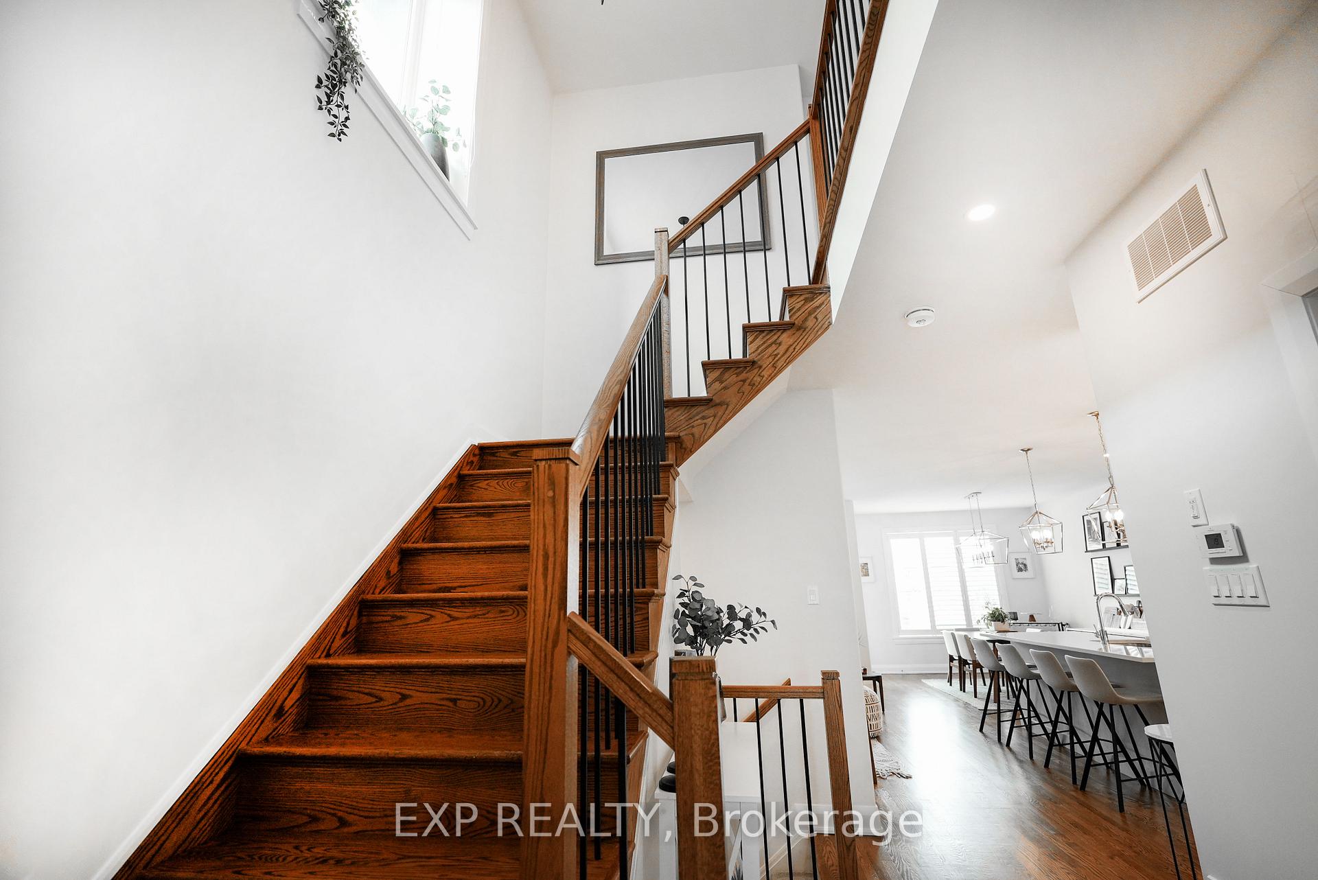 Photo 17 of 262 West Ridge Drive, Ottawa, Stittsville (South) — HOMEH