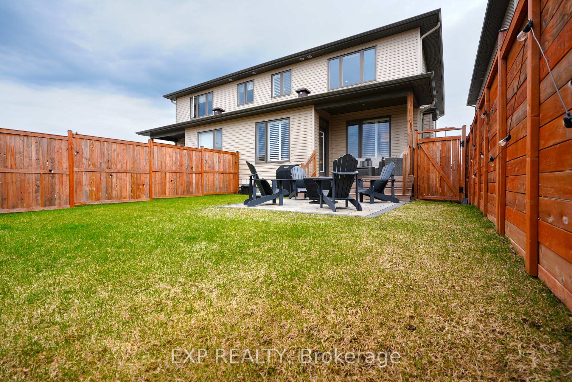 Photo 41 of 262 West Ridge Drive, Ottawa, Stittsville (South) — HOMEH