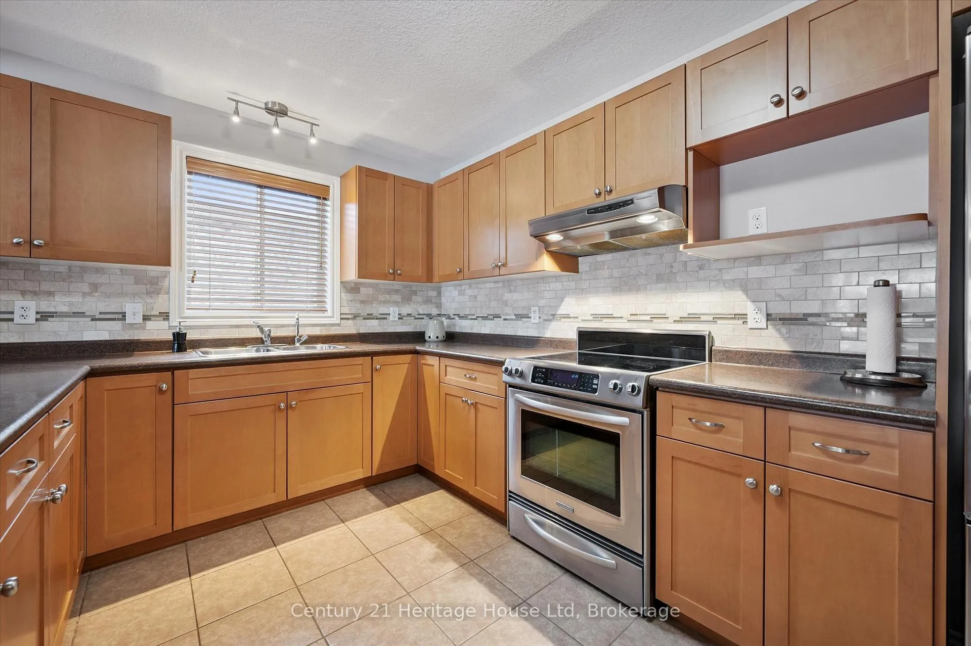 Photo 16 of 65 Norton Drive, Guelph, Grange Road — HOMEH