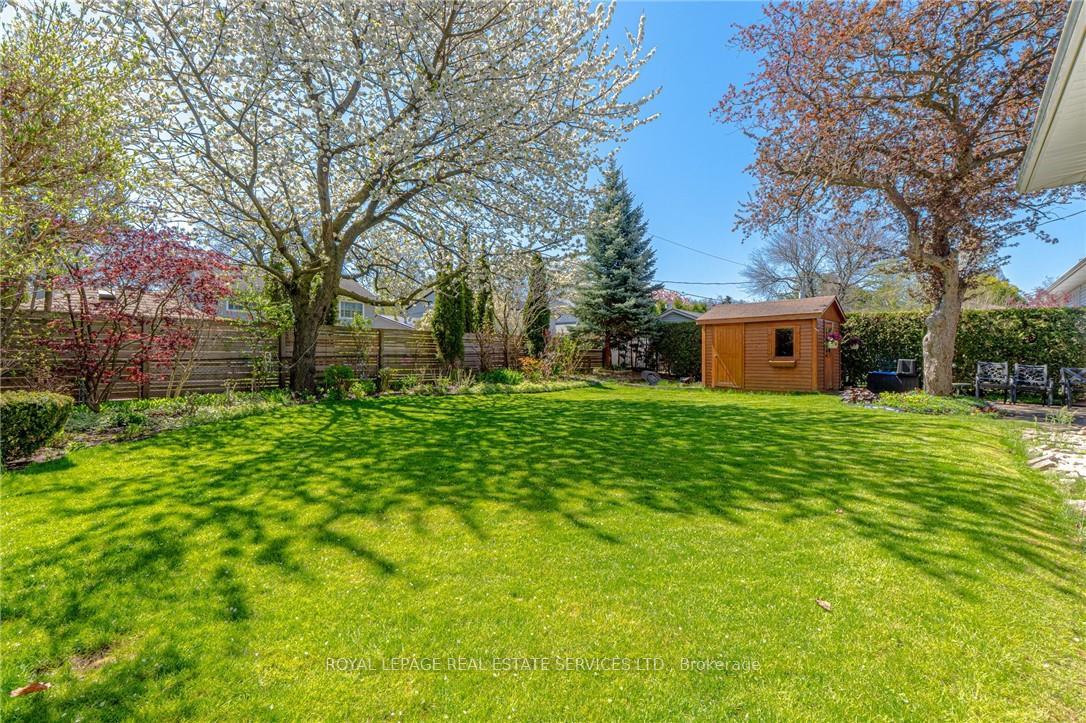 Photo 35 of 296 Glen Afton Drive, Burlington, Shoreacres — HOMEH