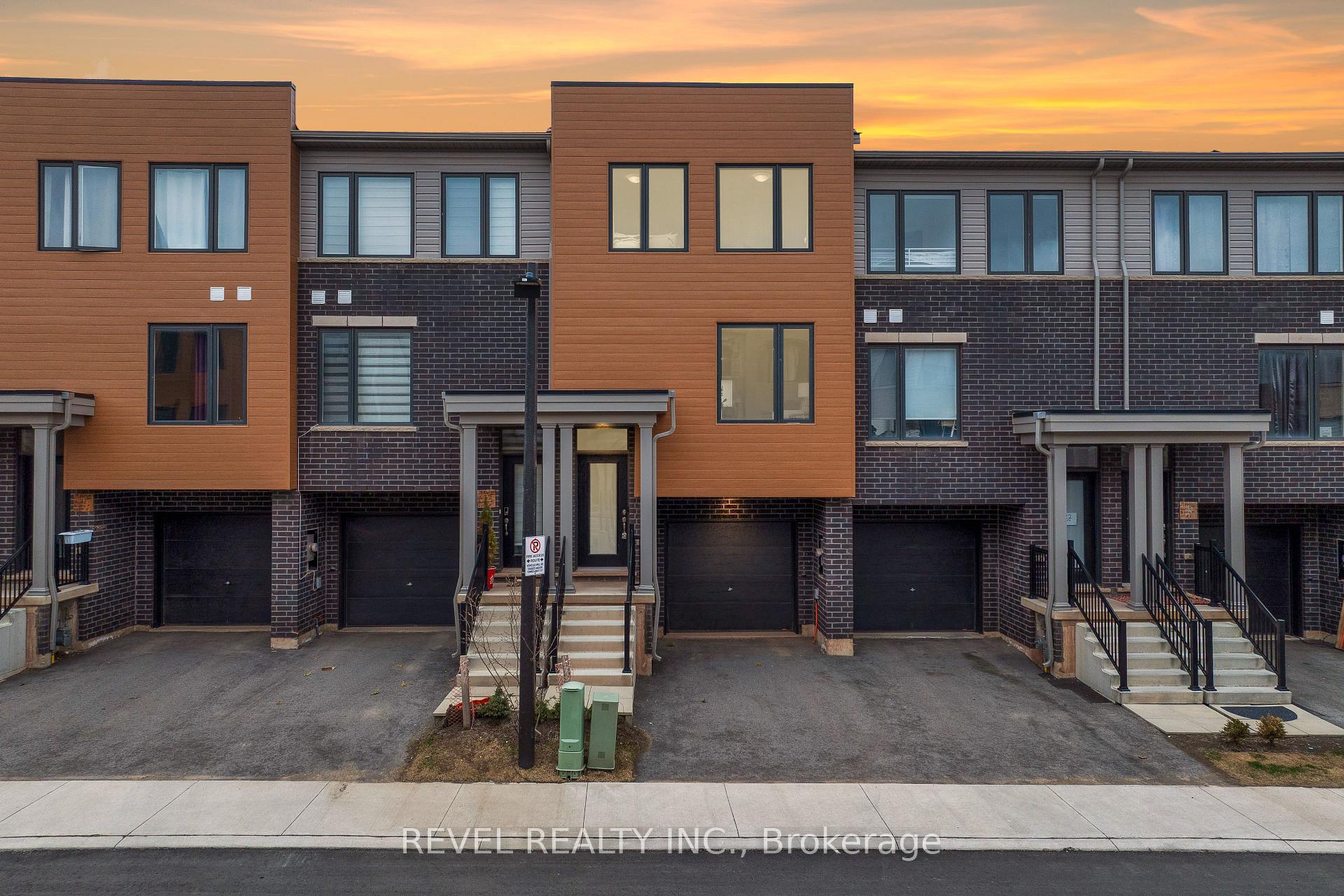 Photo 1 of Unit 10, 24 Radison Lane, Hamilton, McQuesten — HOMEH