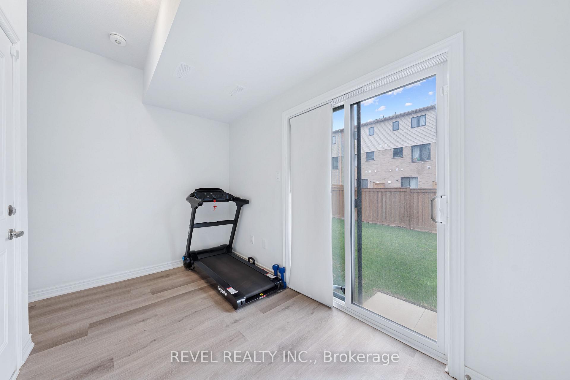 Photo 7 of Unit 10, 24 Radison Lane, Hamilton, McQuesten — HOMEH