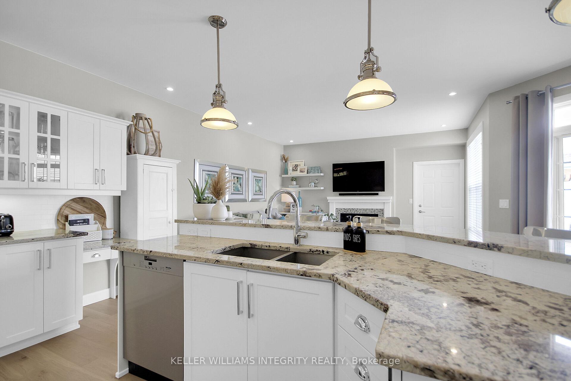 Photo 11 of 75 Berrigan Drive, Ottawa, Barrhaven - Longfields — HOMEH