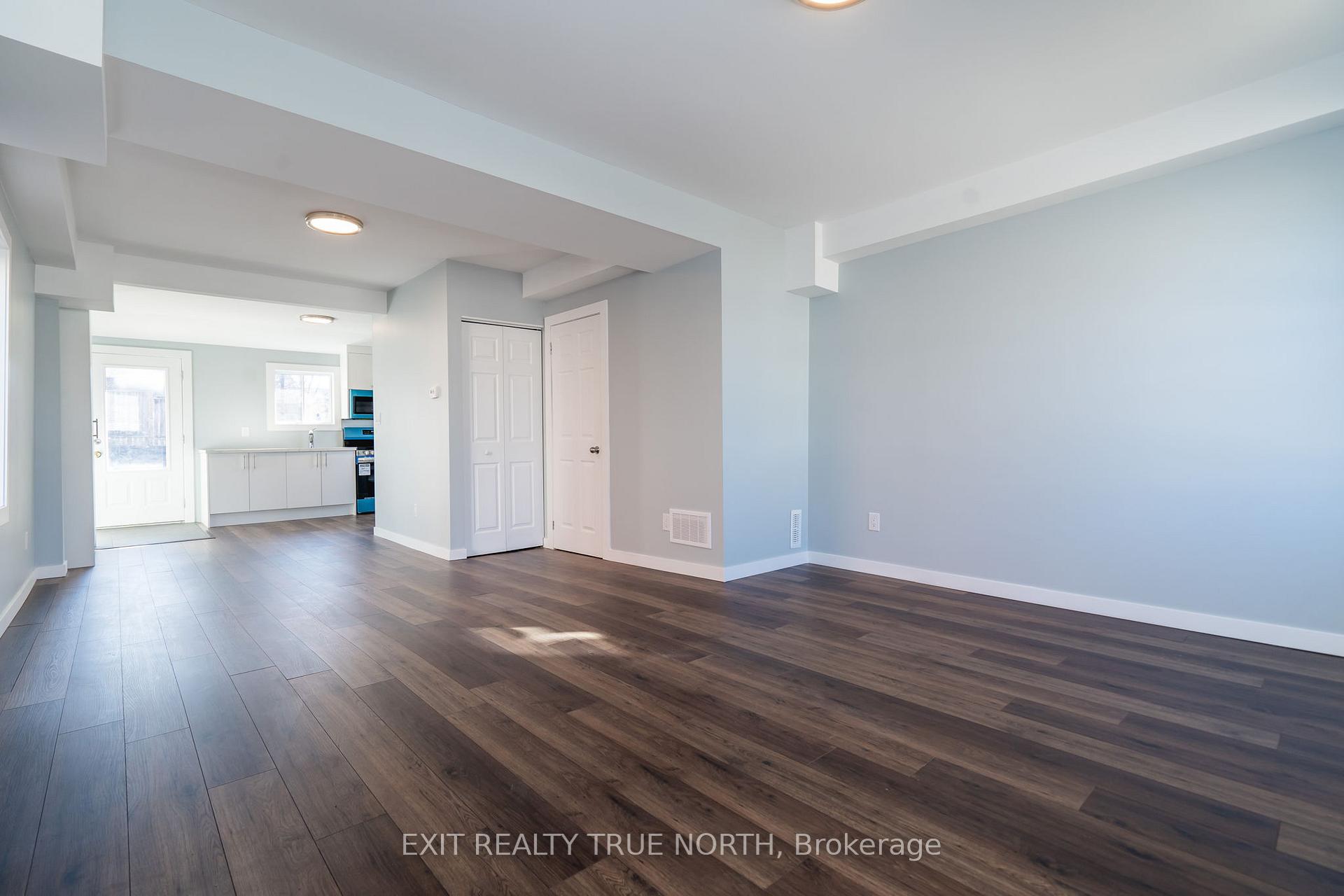 Photo 6 of 220 Martha Street, Tay, Victoria Harbour — HOMEH