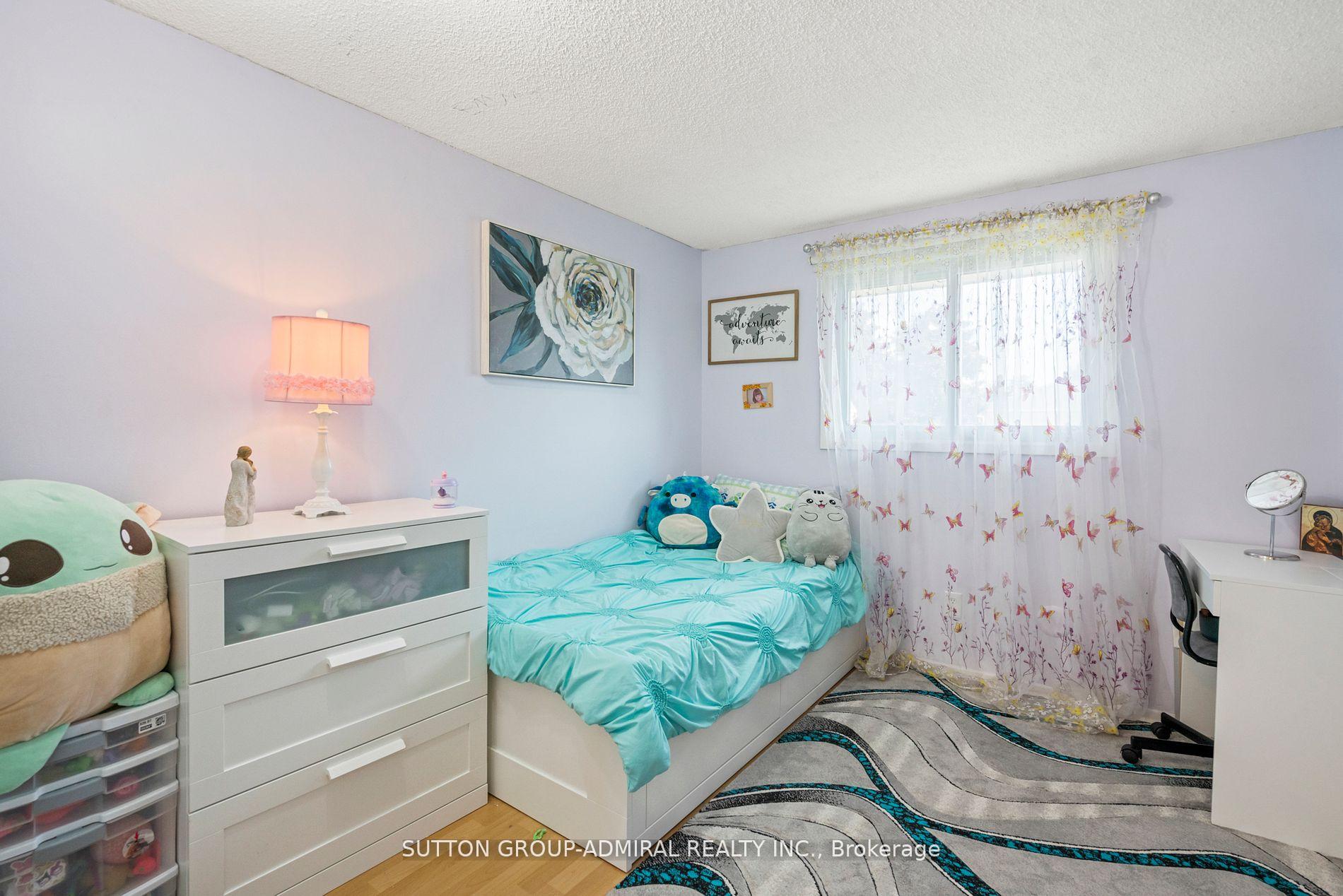 Photo 15 of 505 Elgin Street N, Cambridge — HOMEH