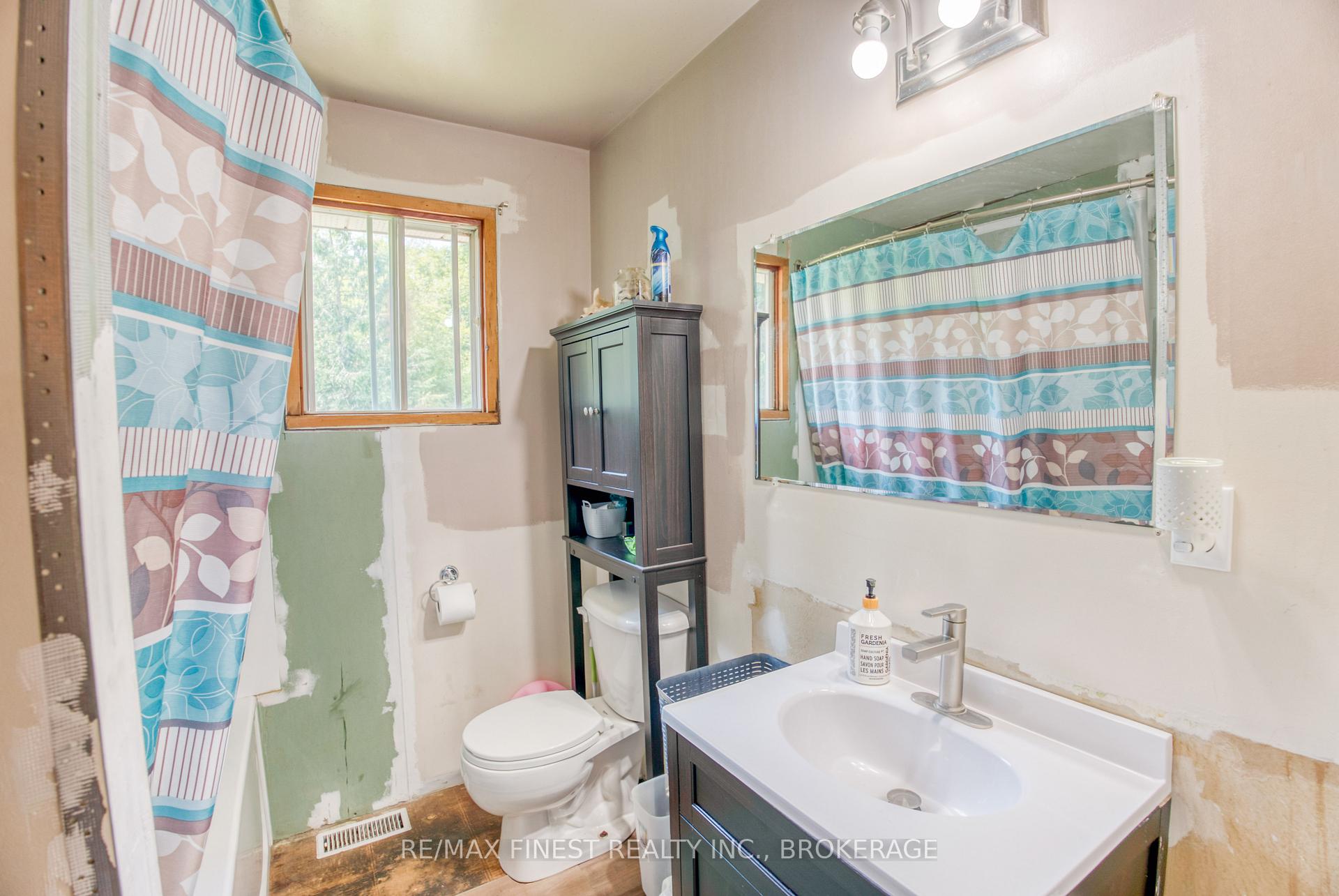 Photo 24 of 90 Bradshaw Road, Frontenac, Frontenac South — HOMEH