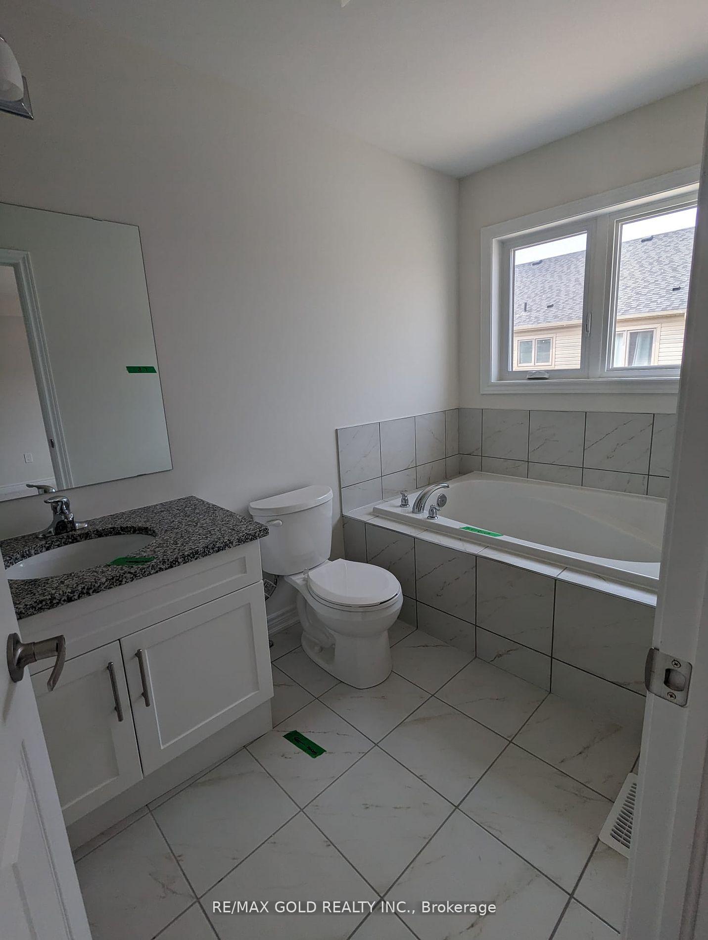 Photo 14 of 46 Bayardo Drive, Oshawa, Windfields — HOMEH