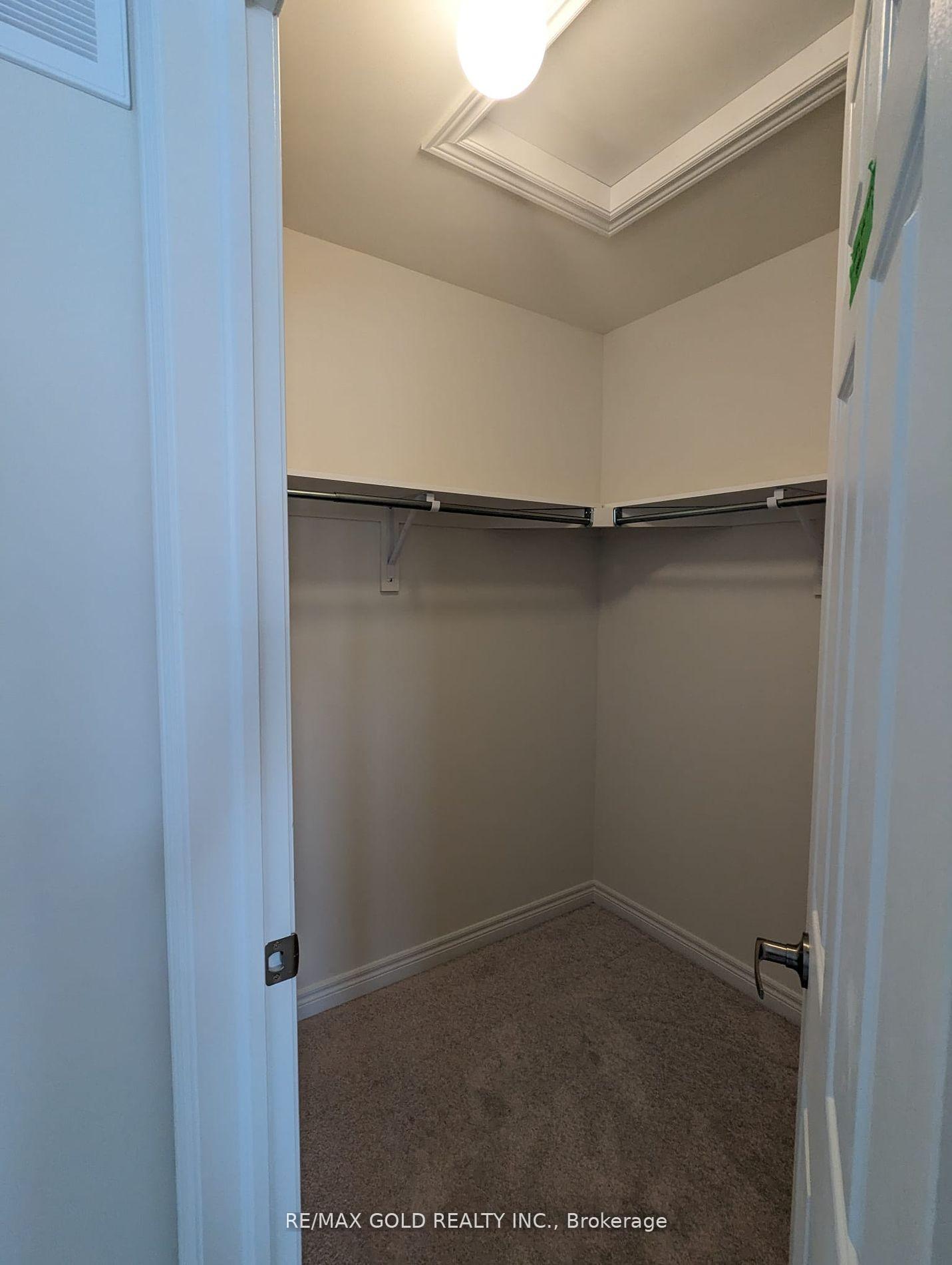 Photo 5 of 46 Bayardo Drive, Oshawa, Windfields — HOMEH