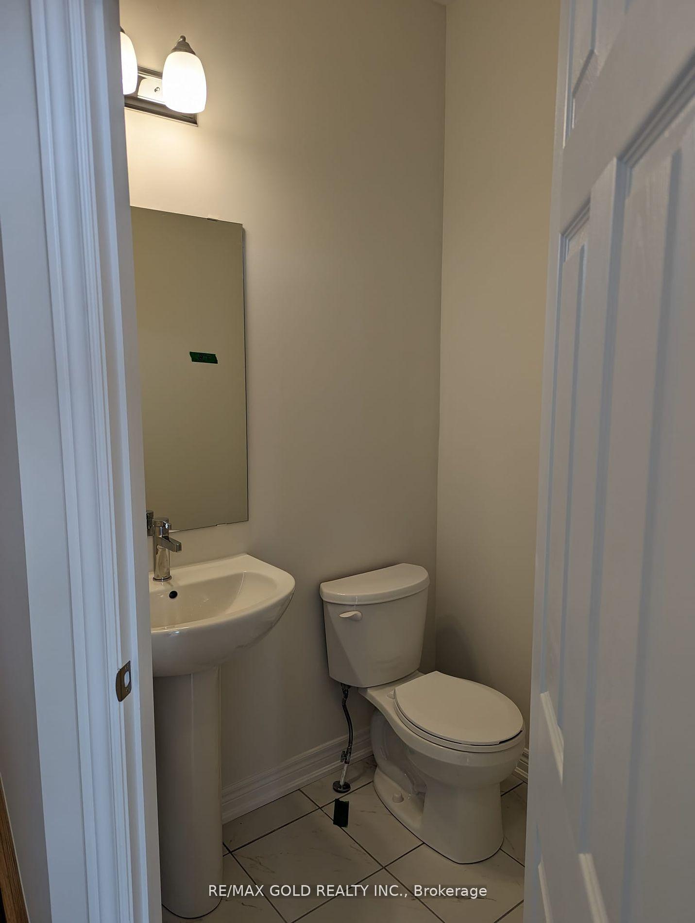 Photo 9 of 46 Bayardo Drive, Oshawa, Windfields — HOMEH