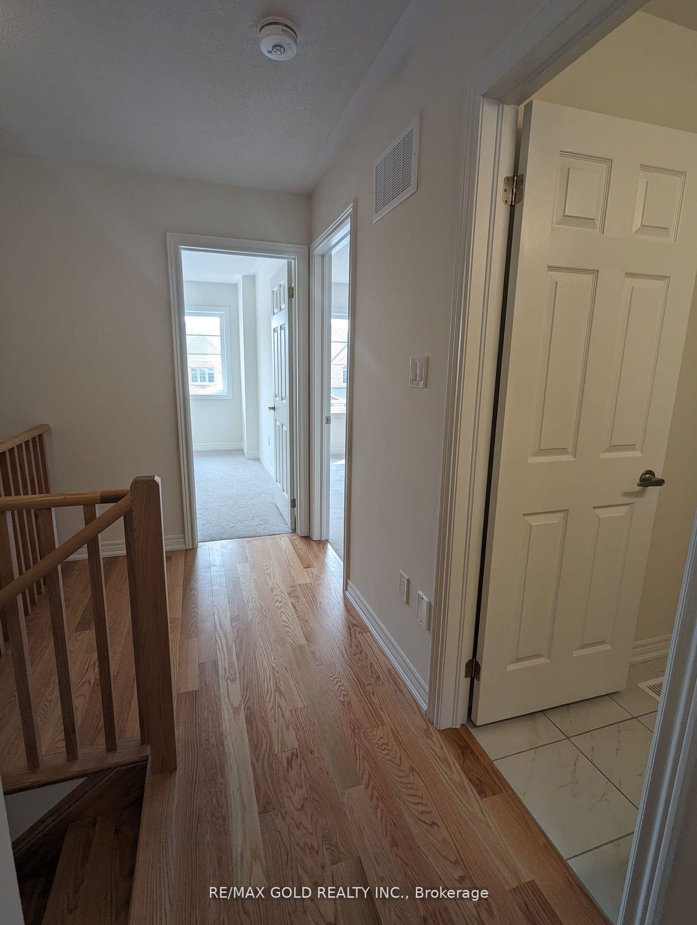 Photo 6 of 46 Bayardo Drive, Oshawa, Windfields — HOMEH