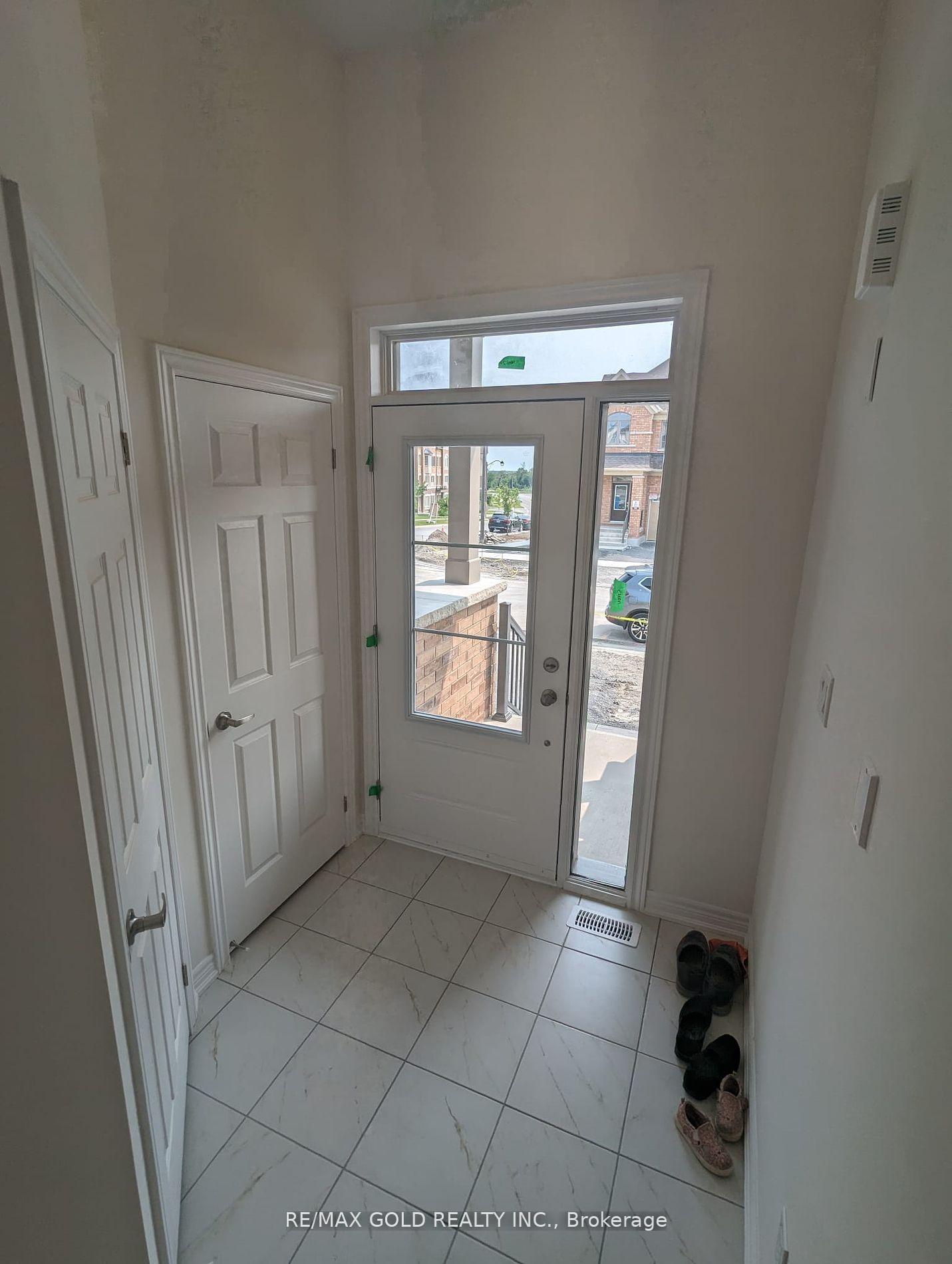 Photo 8 of 46 Bayardo Drive, Oshawa, Windfields — HOMEH