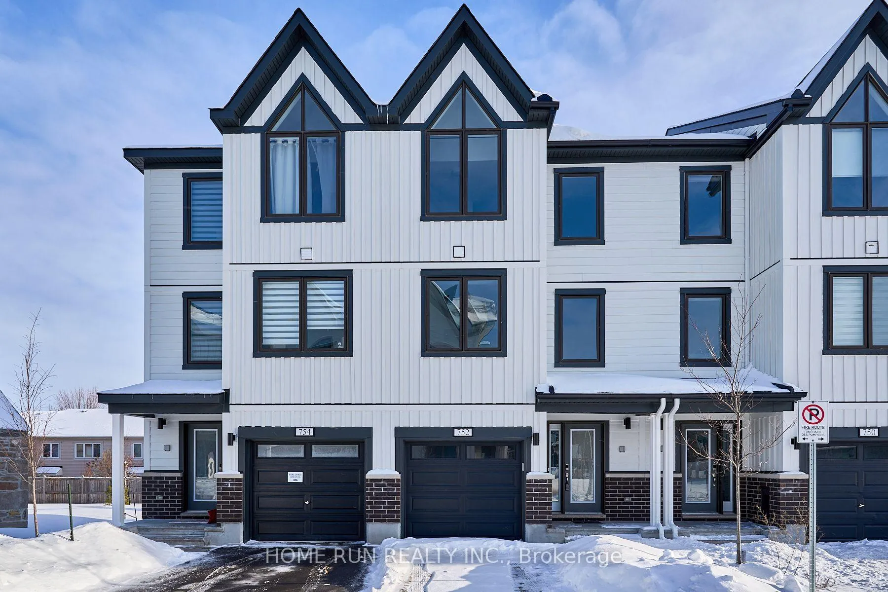 Front of 752 Kinstead Private