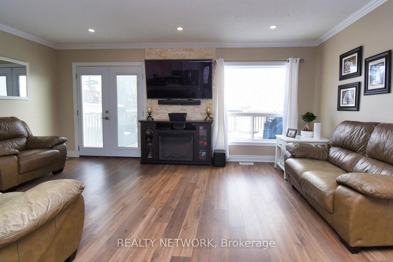 Photo 16 of 73 Thames Way, Hamilton, Binbrook — HOMEH