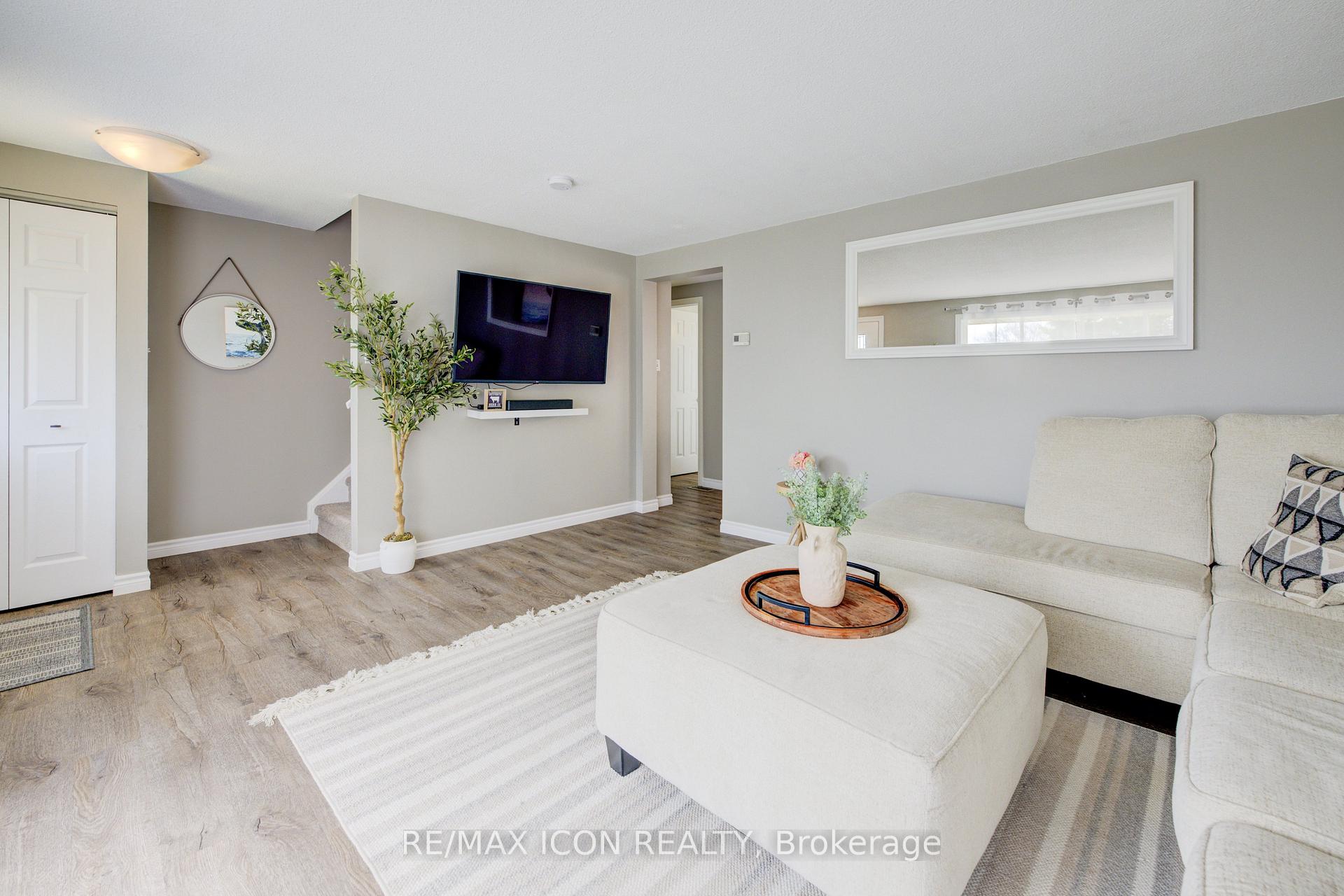 Photo 9 of 2 Briarlea Road, Guelph, Kortright West — HOMEH