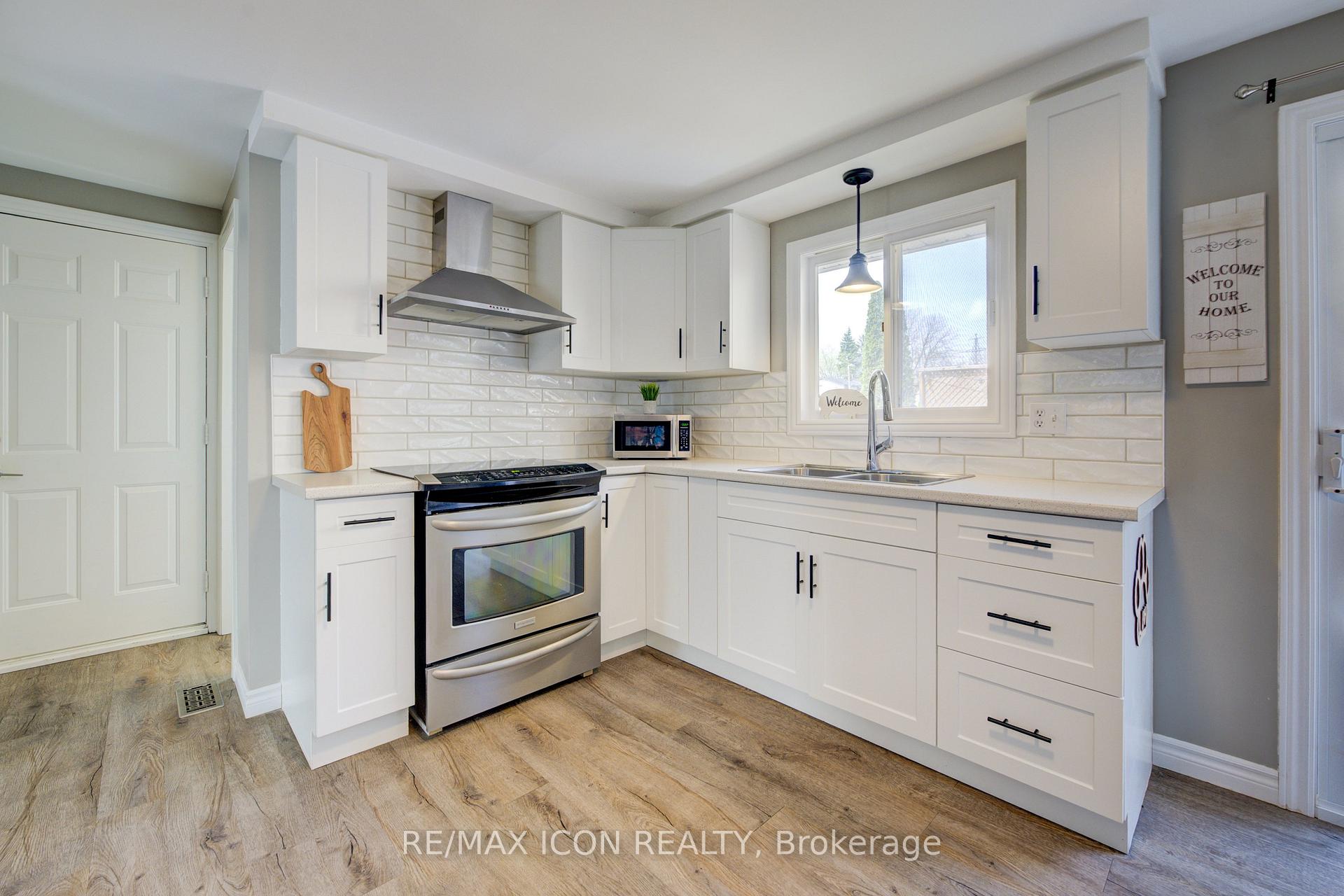 Photo 4 of 2 Briarlea Road, Guelph, Kortright West — HOMEH