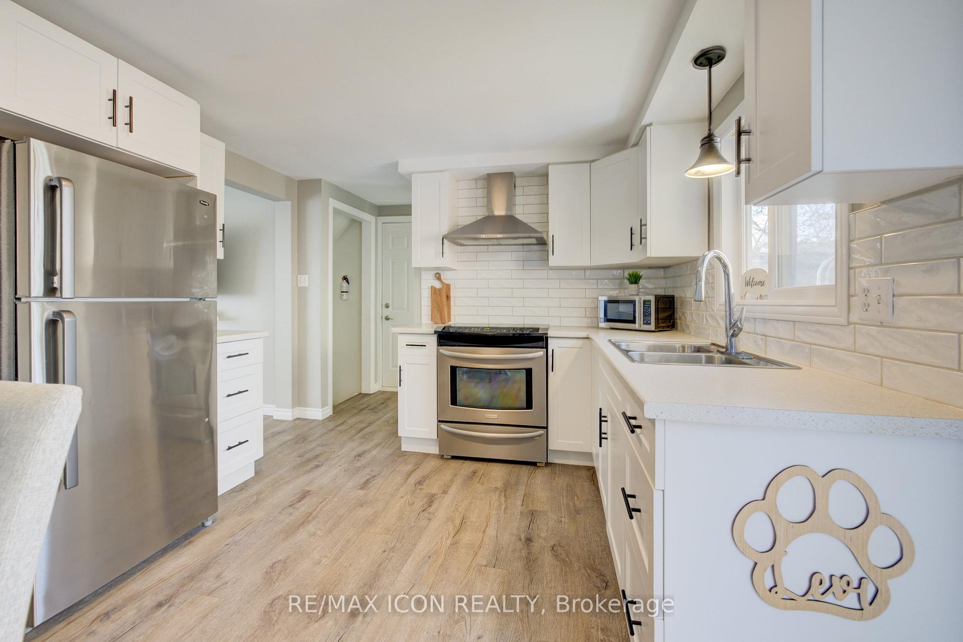 Photo 6 of 2 Briarlea Road, Guelph, Kortright West — HOMEH