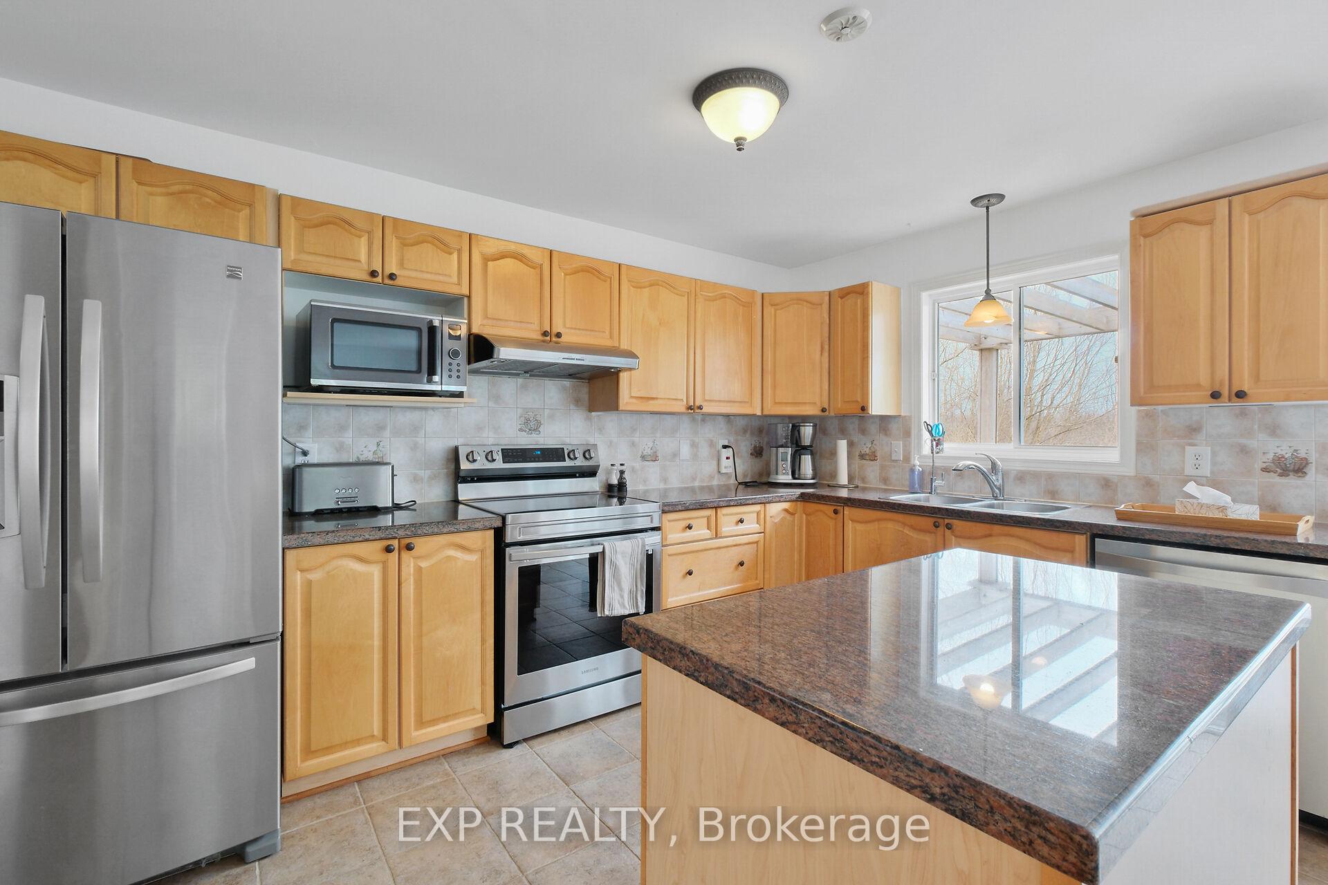 Photo 6 of 21 Anthony Curro Drive, North Grenville, North Grenville Twp (Kemptville East) — HOMEH